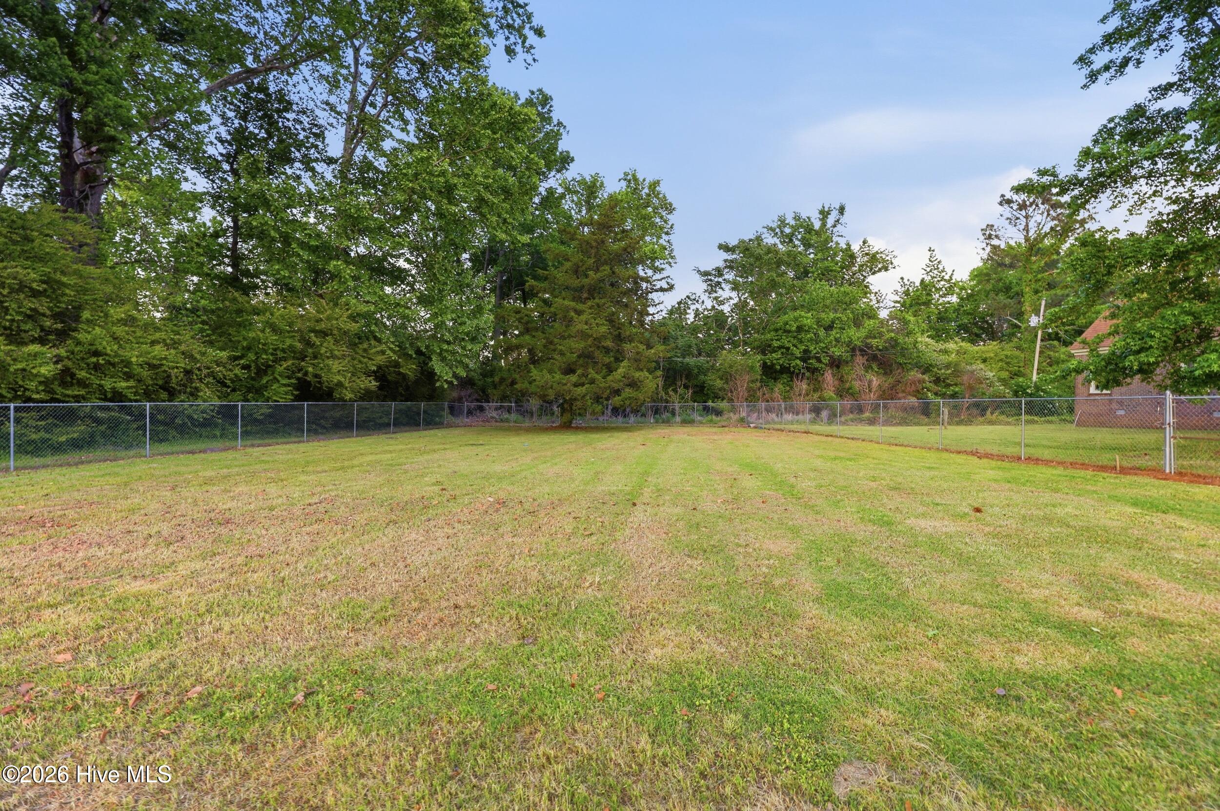 631 Selwin Road Property Photo 36