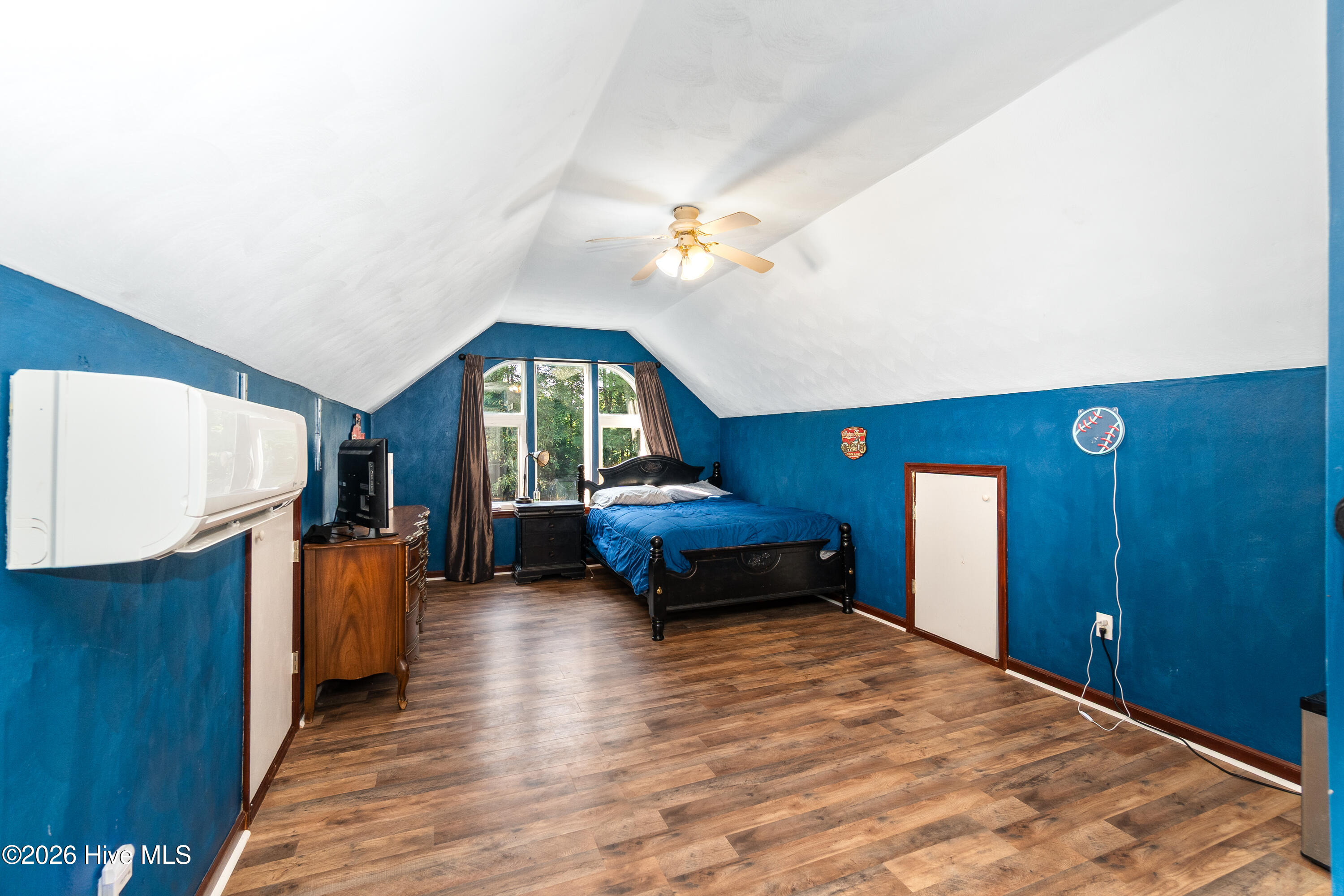 100 Cutter Lane Property Photo 23