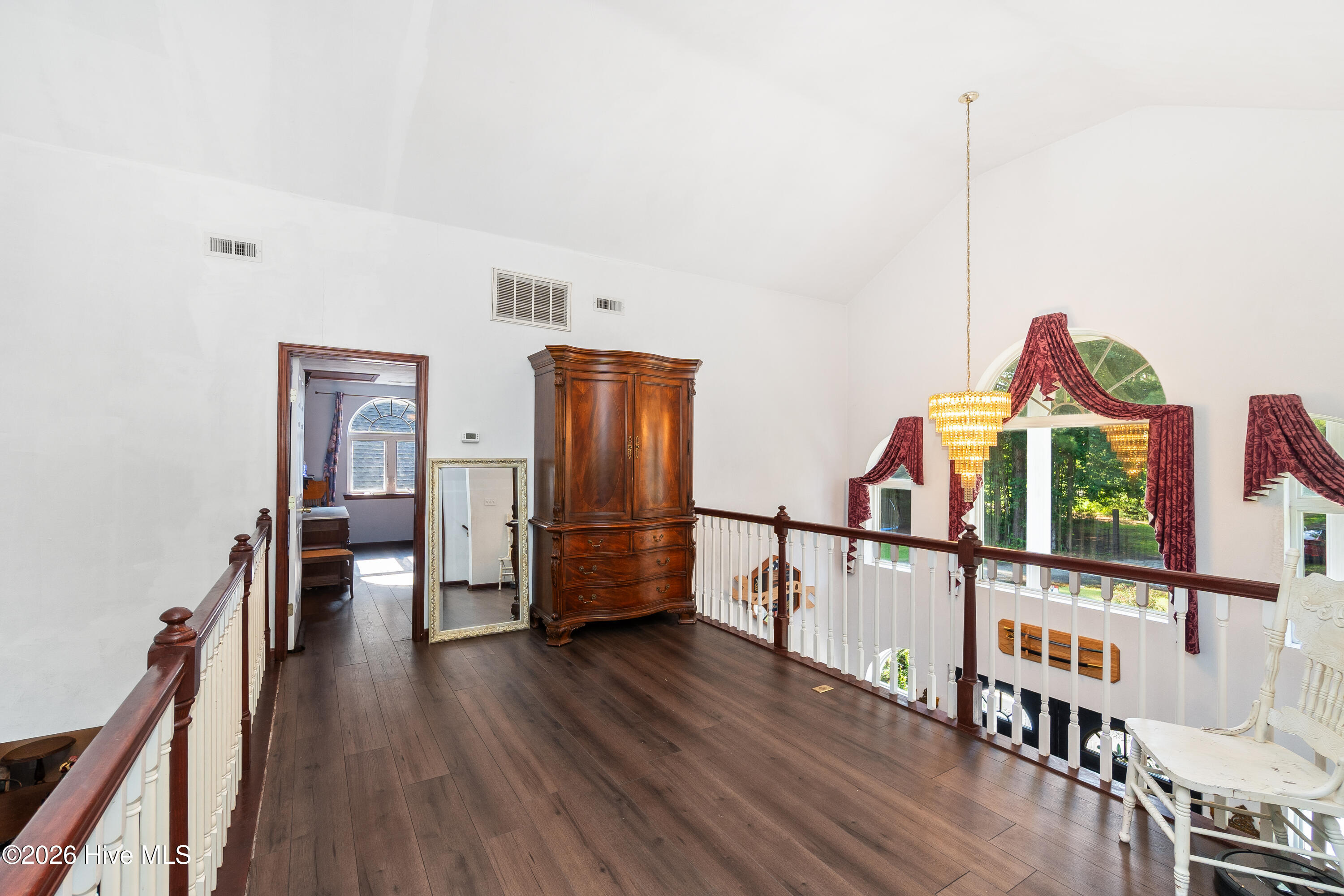 100 Cutter Lane Property Photo 29