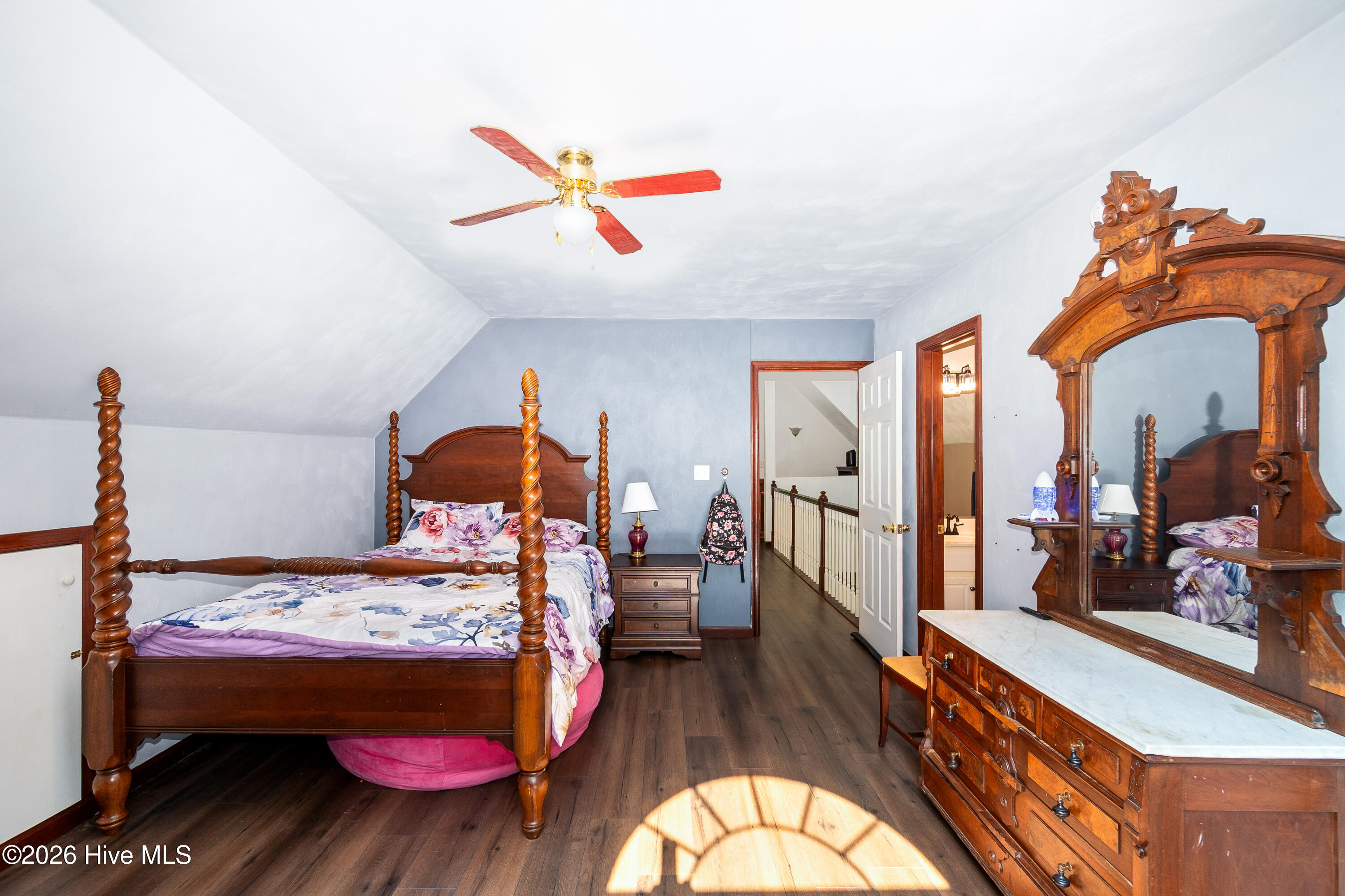 100 Cutter Lane Property Photo 30