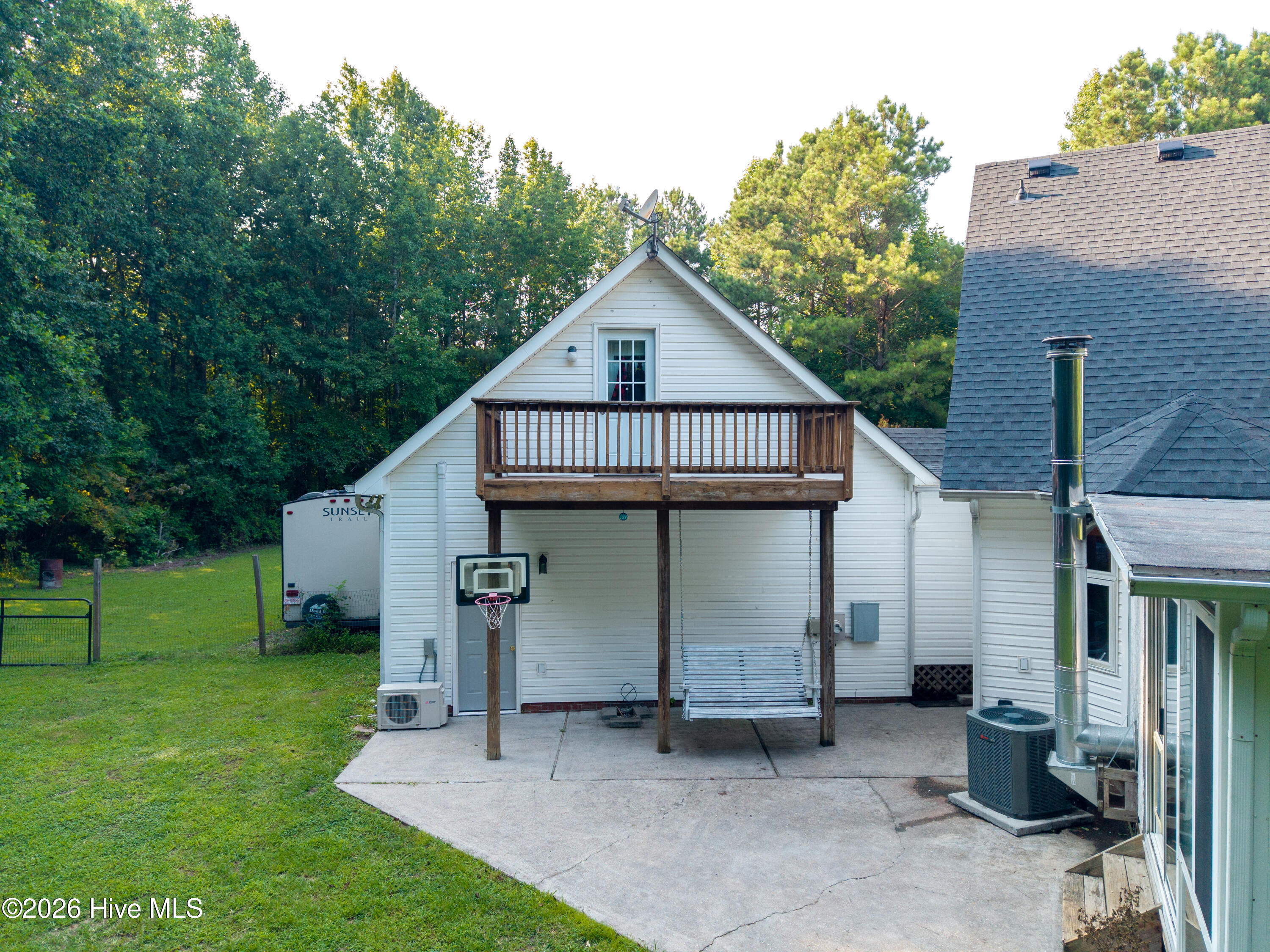 100 Cutter Lane Property Photo 42