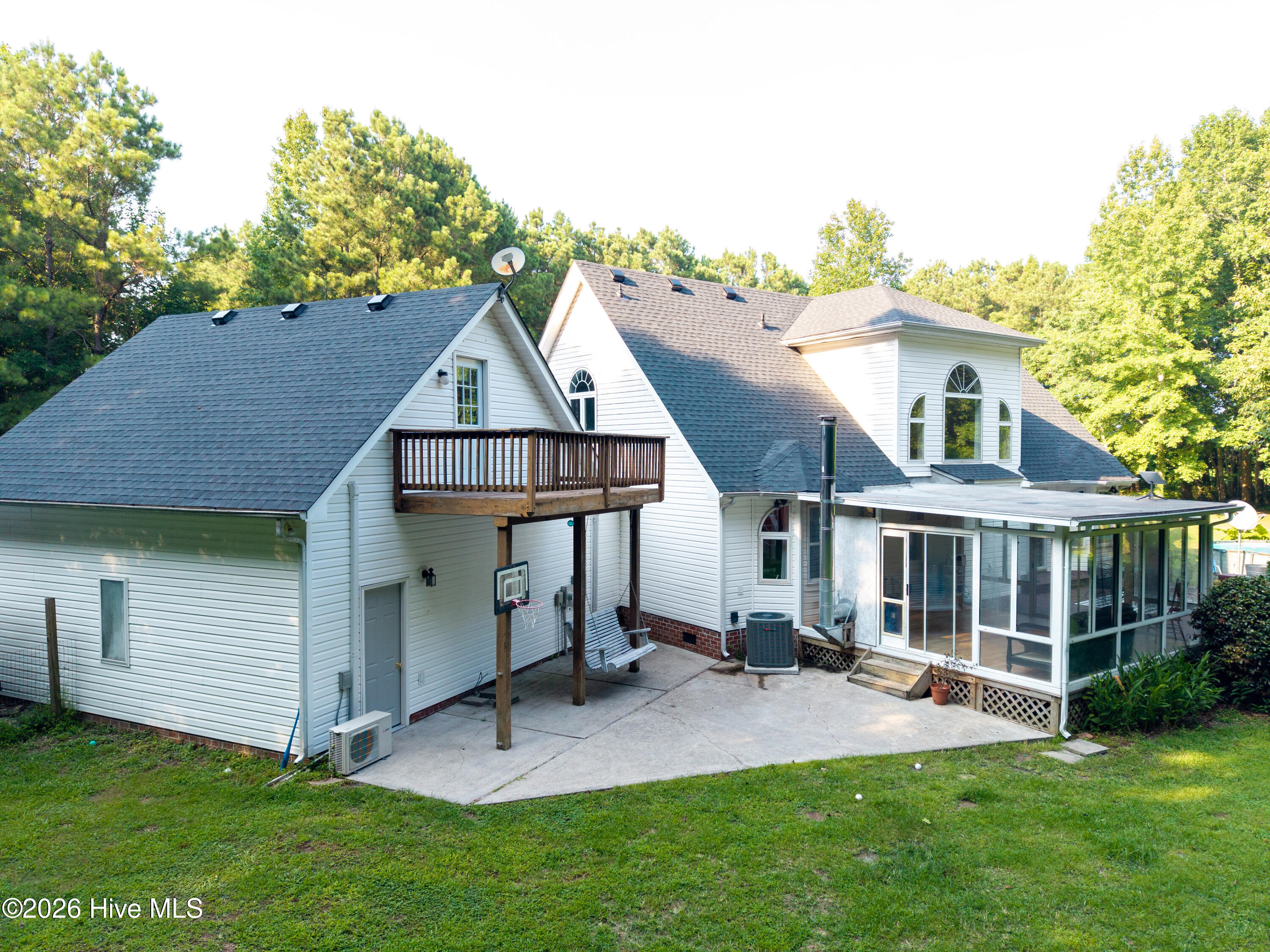 100 Cutter Lane Property Photo 44