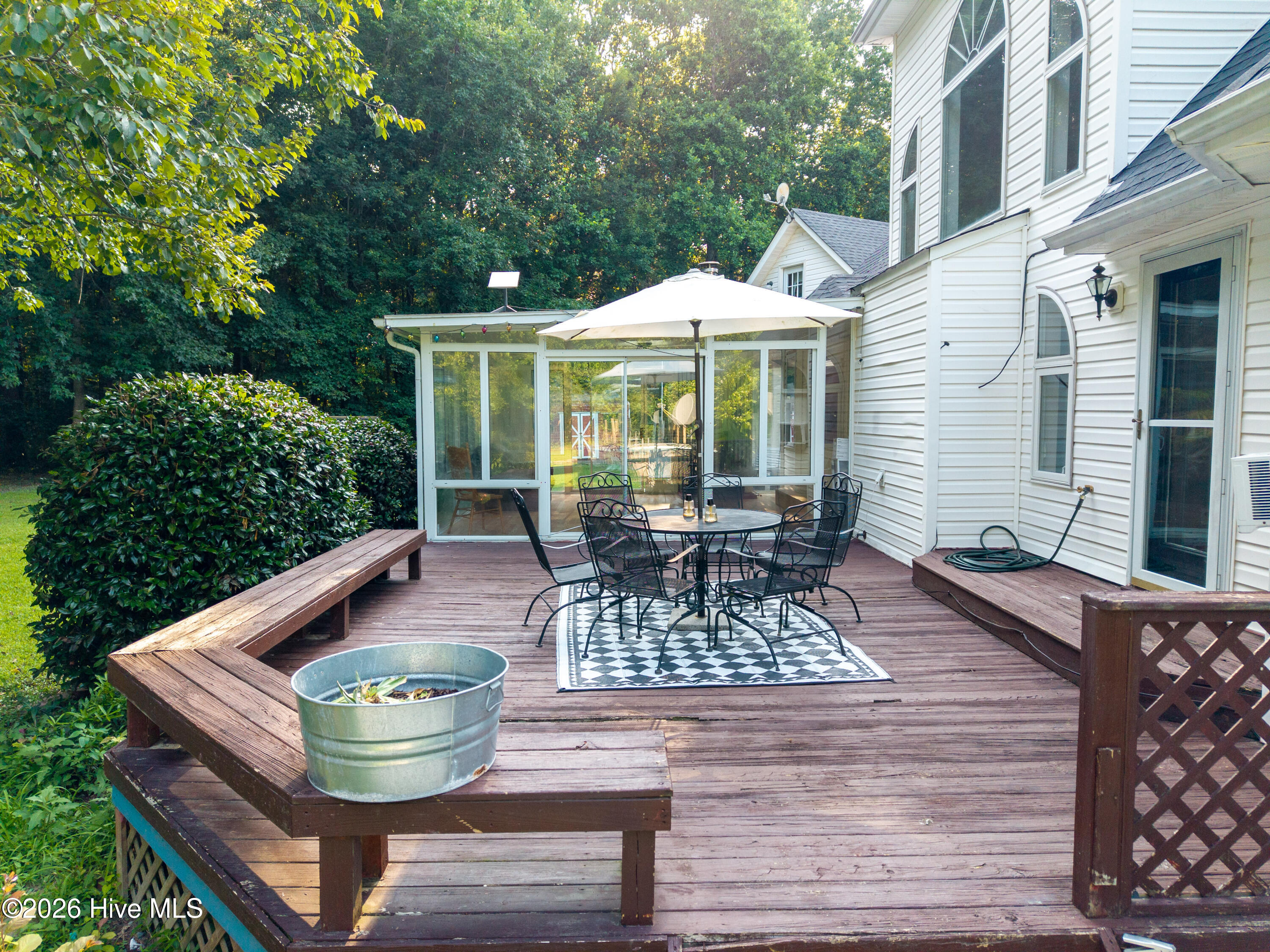 100 Cutter Lane Property Photo 48