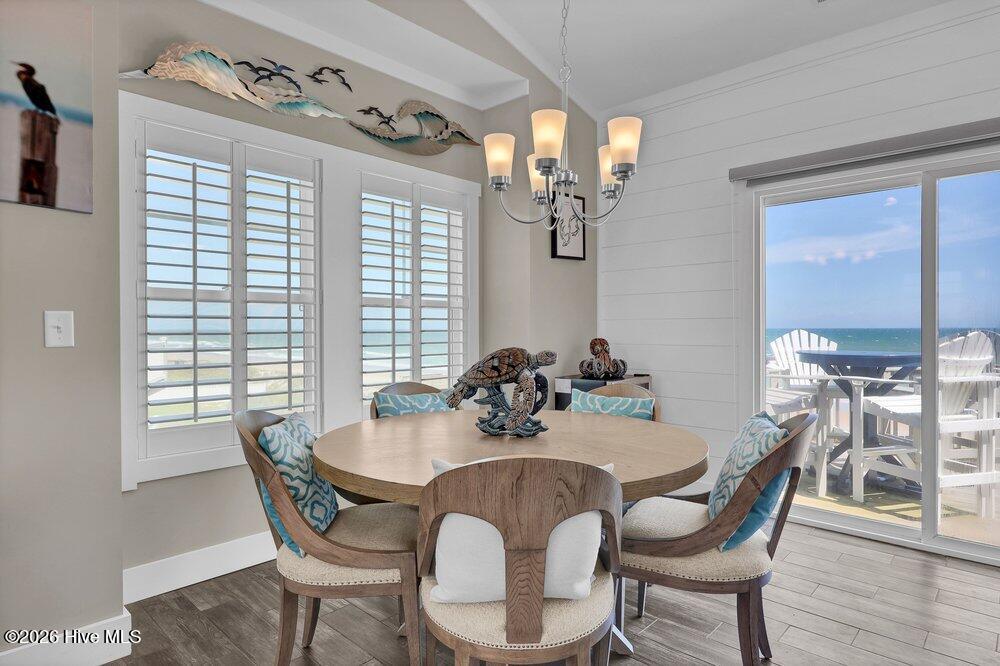 1138 New River Inlet Road Property Photo 11