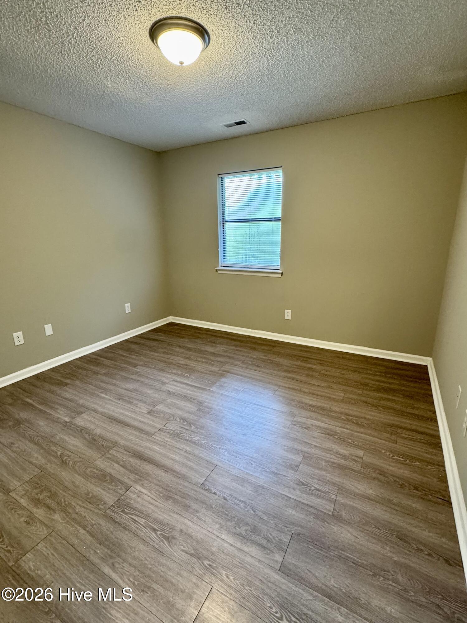 709 Patton Circle 35 Property Photo 6