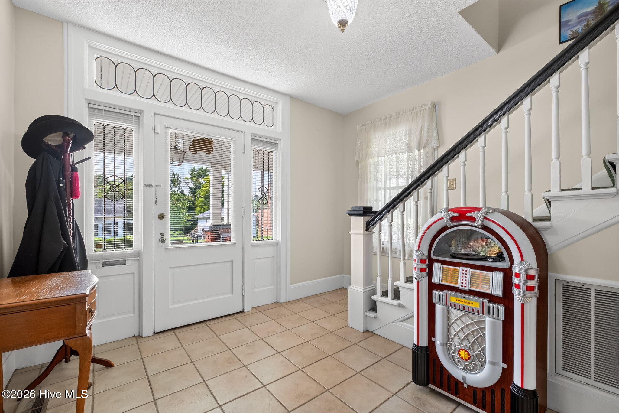 306 S James Street Property Photo 6