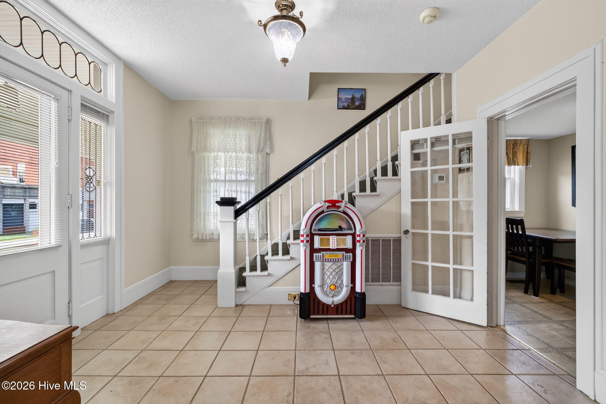 306 S James Street Property Photo 7
