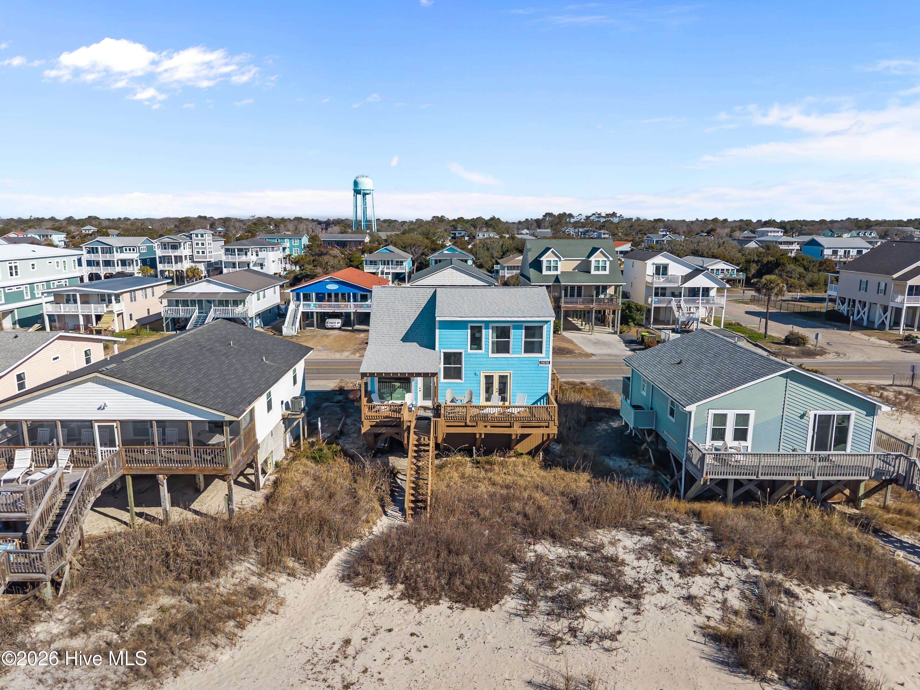 2925 E Beach Drive Property Photo 6