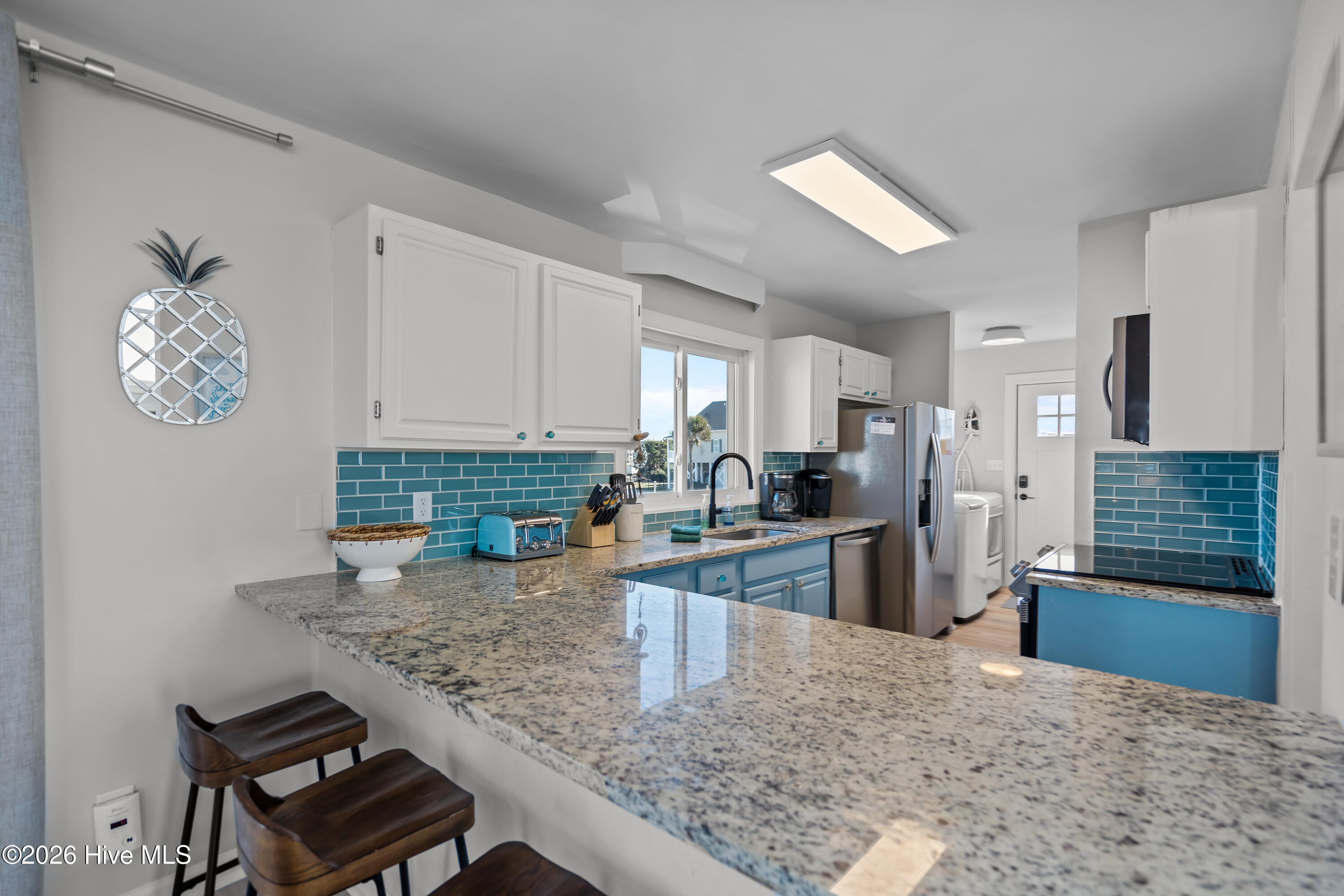 2925 E Beach Drive Property Photo 17