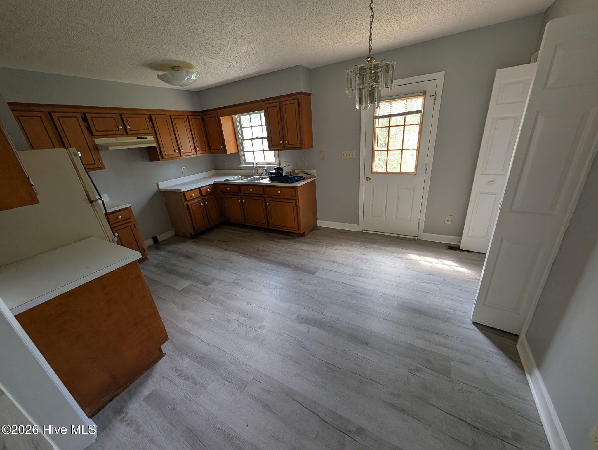 2302 Fitch Drive E Property Photo 6