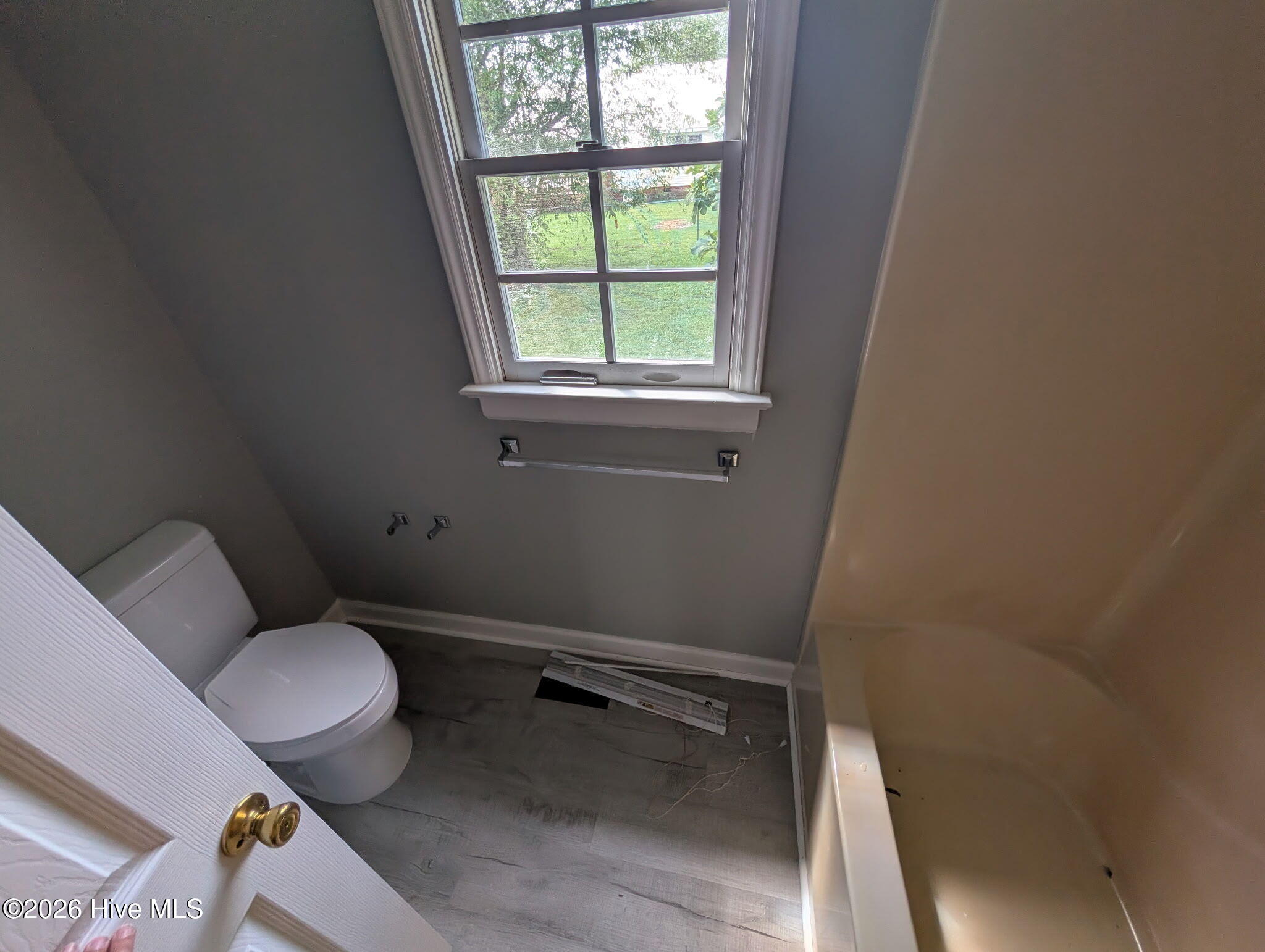 2302 Fitch Drive E Property Photo 10