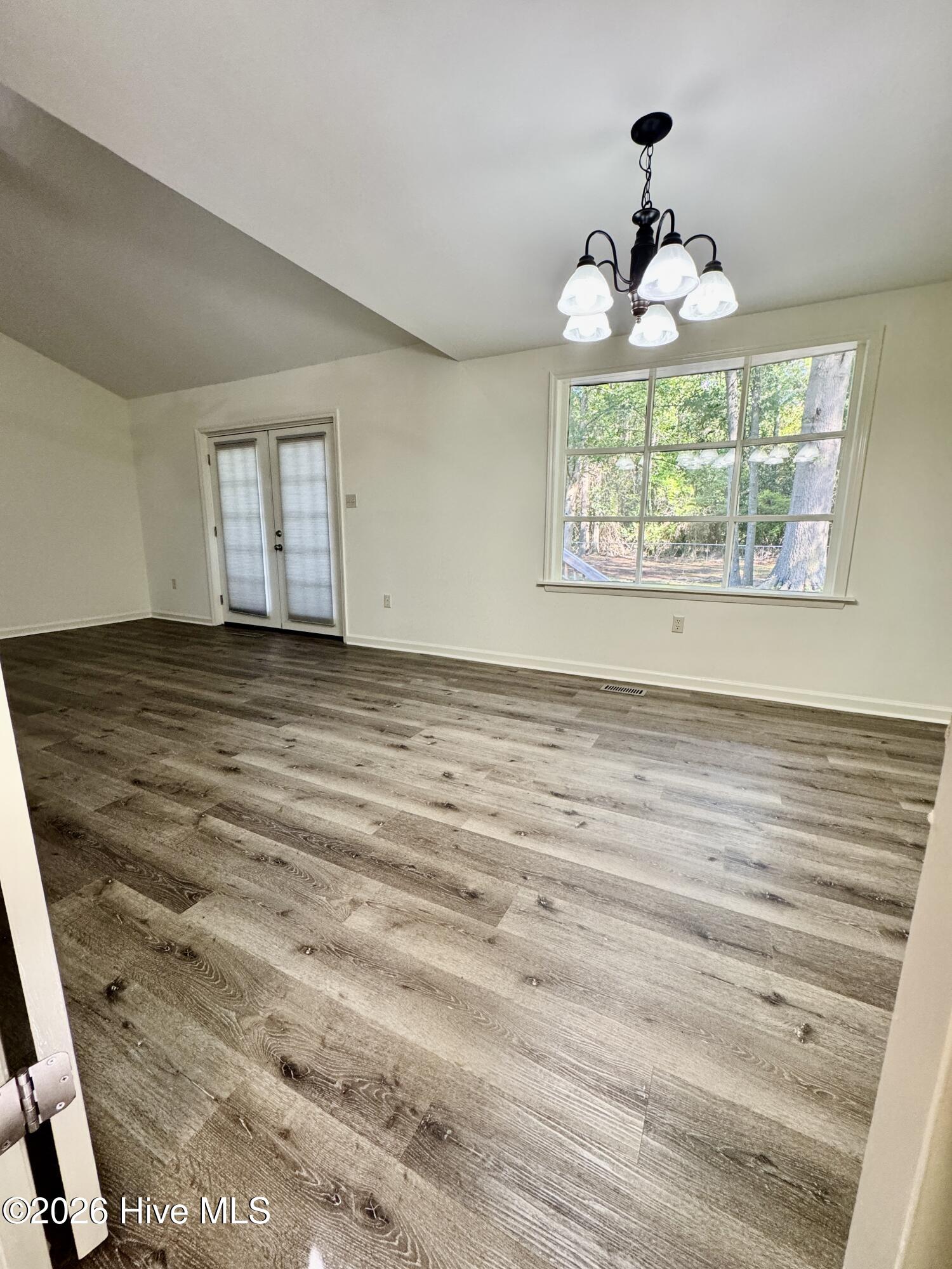 12260 Evergreen Lane Property Photo 7