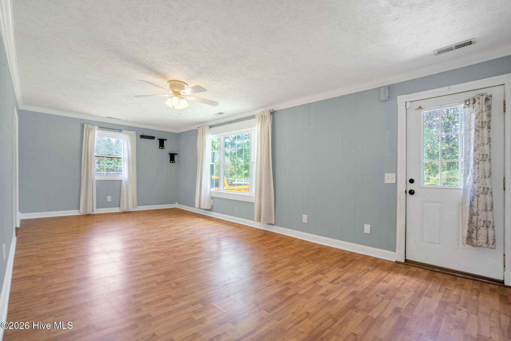 157 Flat Rock Lane Property Photo 6