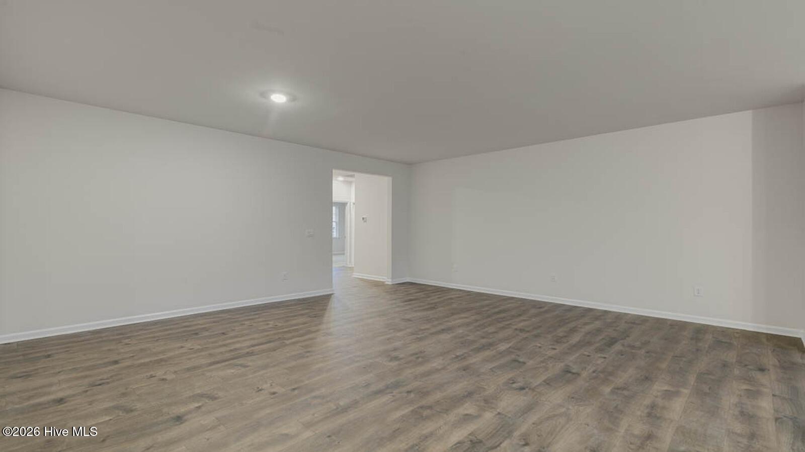 1094 Aviator Lane Property Photo 6