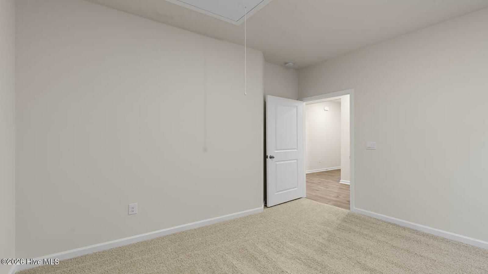 1094 Aviator Lane Property Photo 18