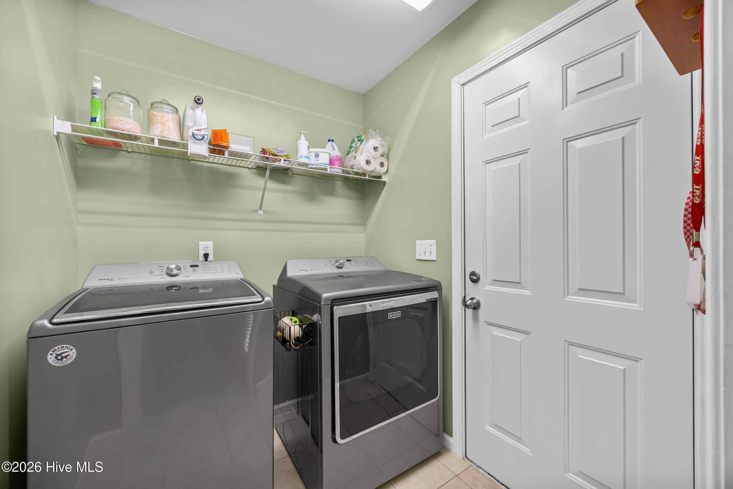 9208 Slice Court Property Photo 9