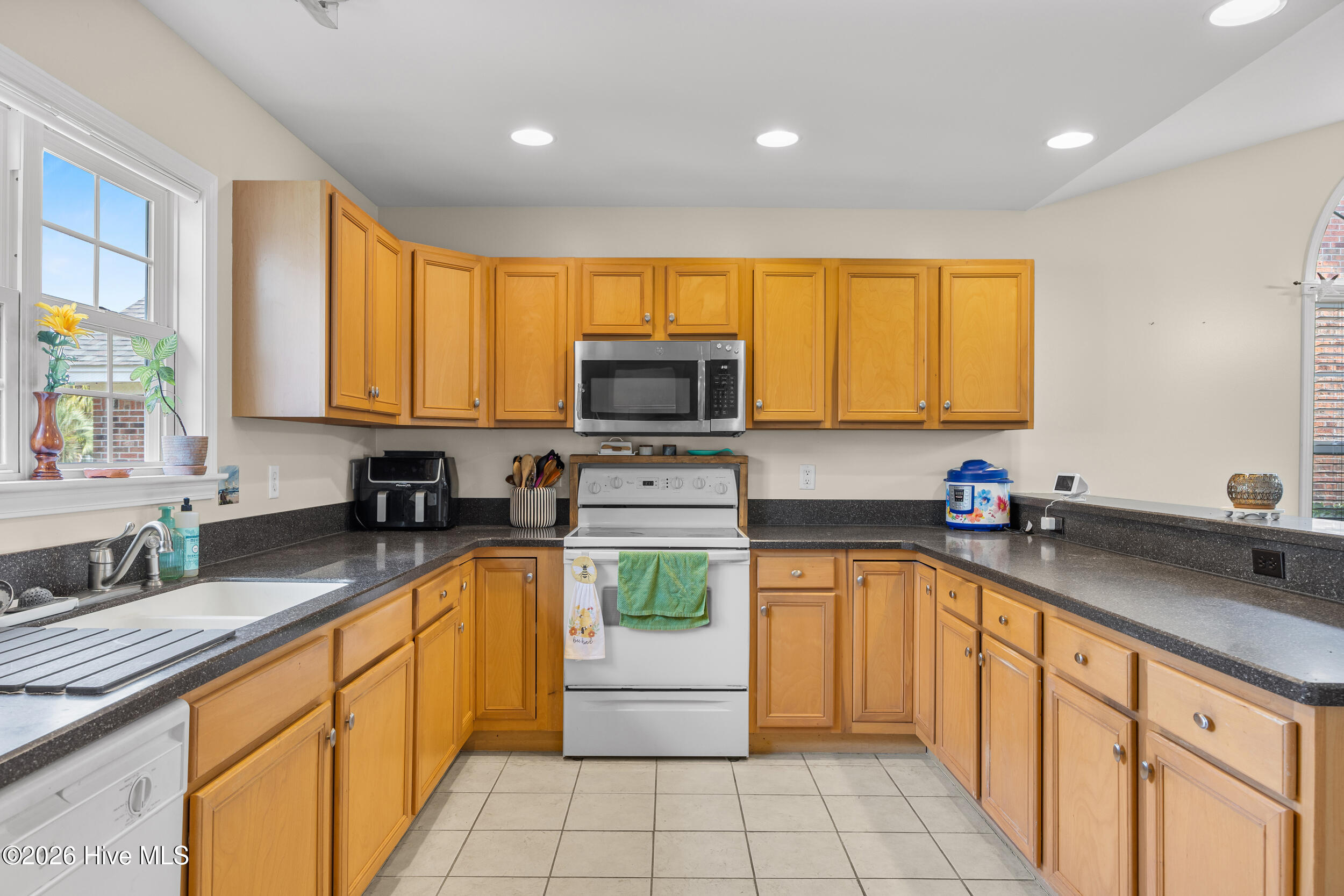 9208 Slice Court Property Photo 10