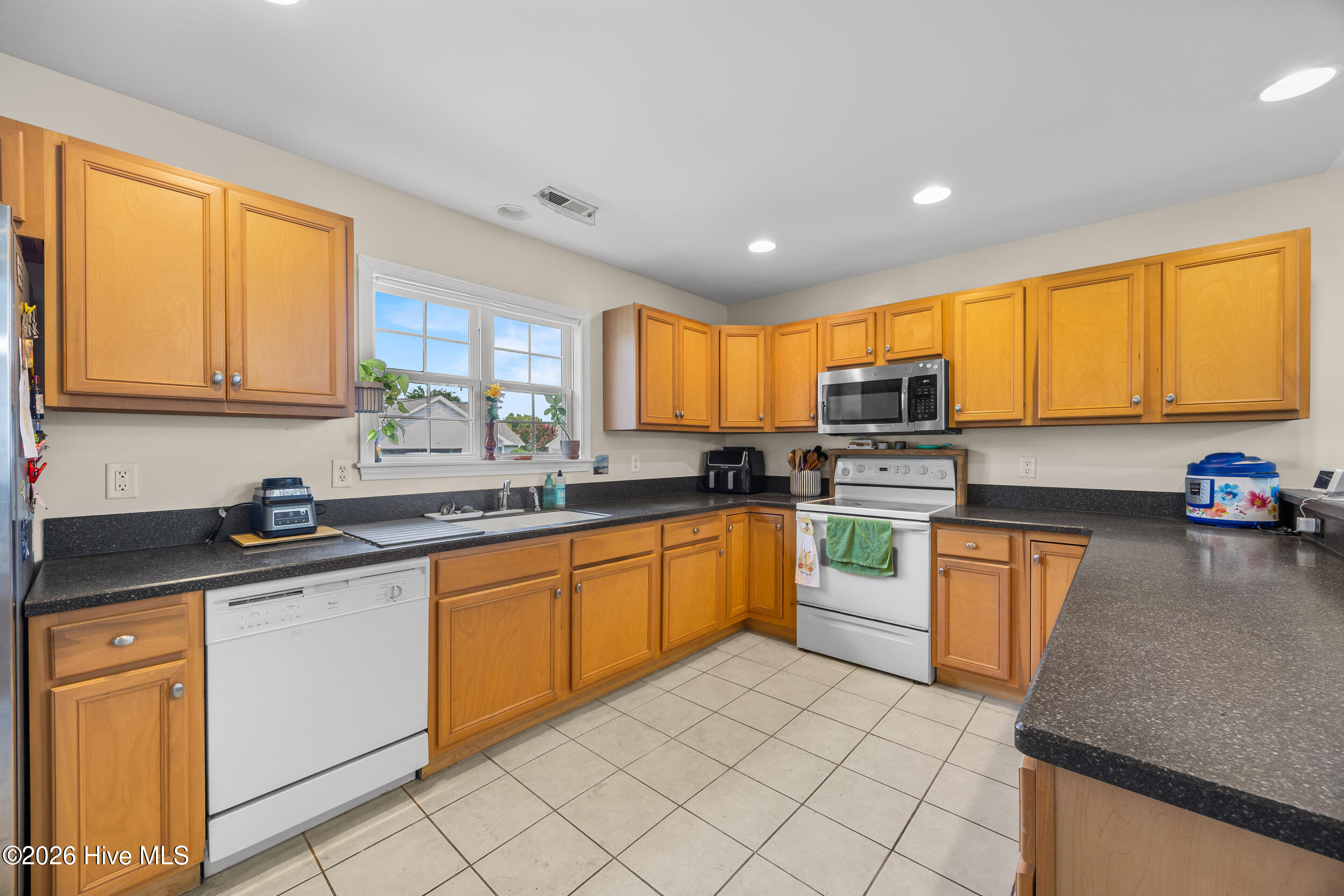 9208 Slice Court Property Photo 11