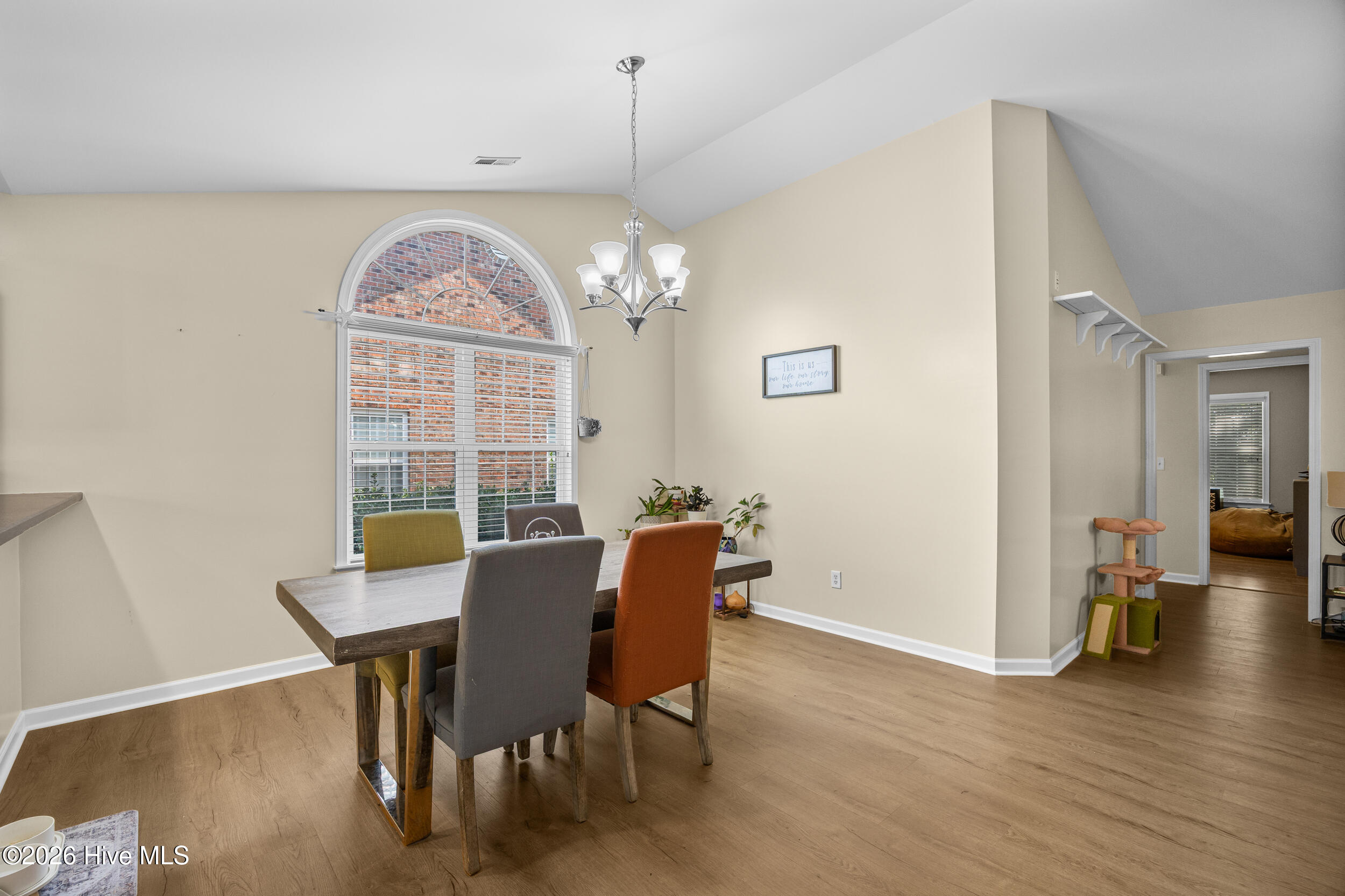 9208 Slice Court Property Photo 14