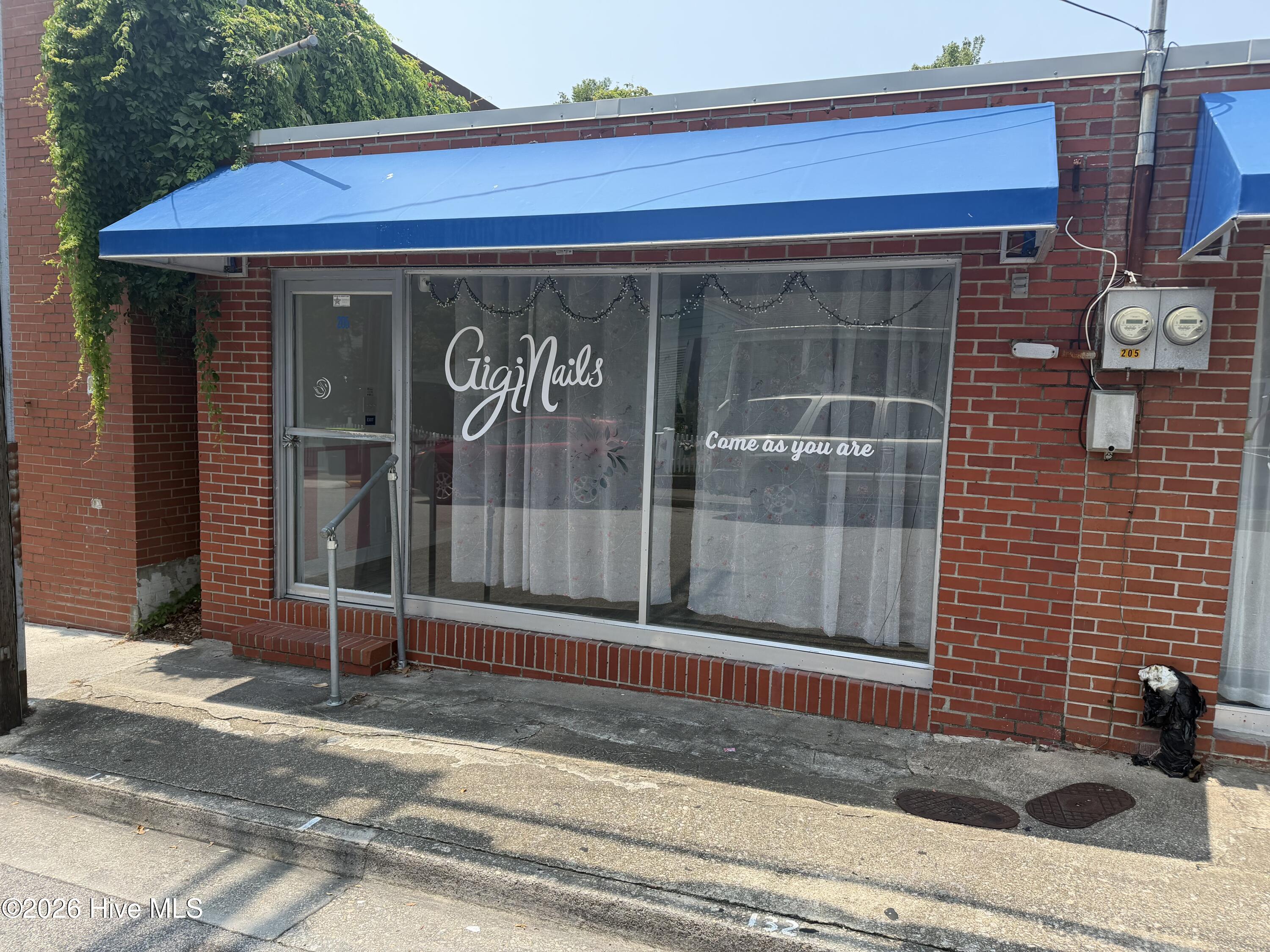 205 W Main Street