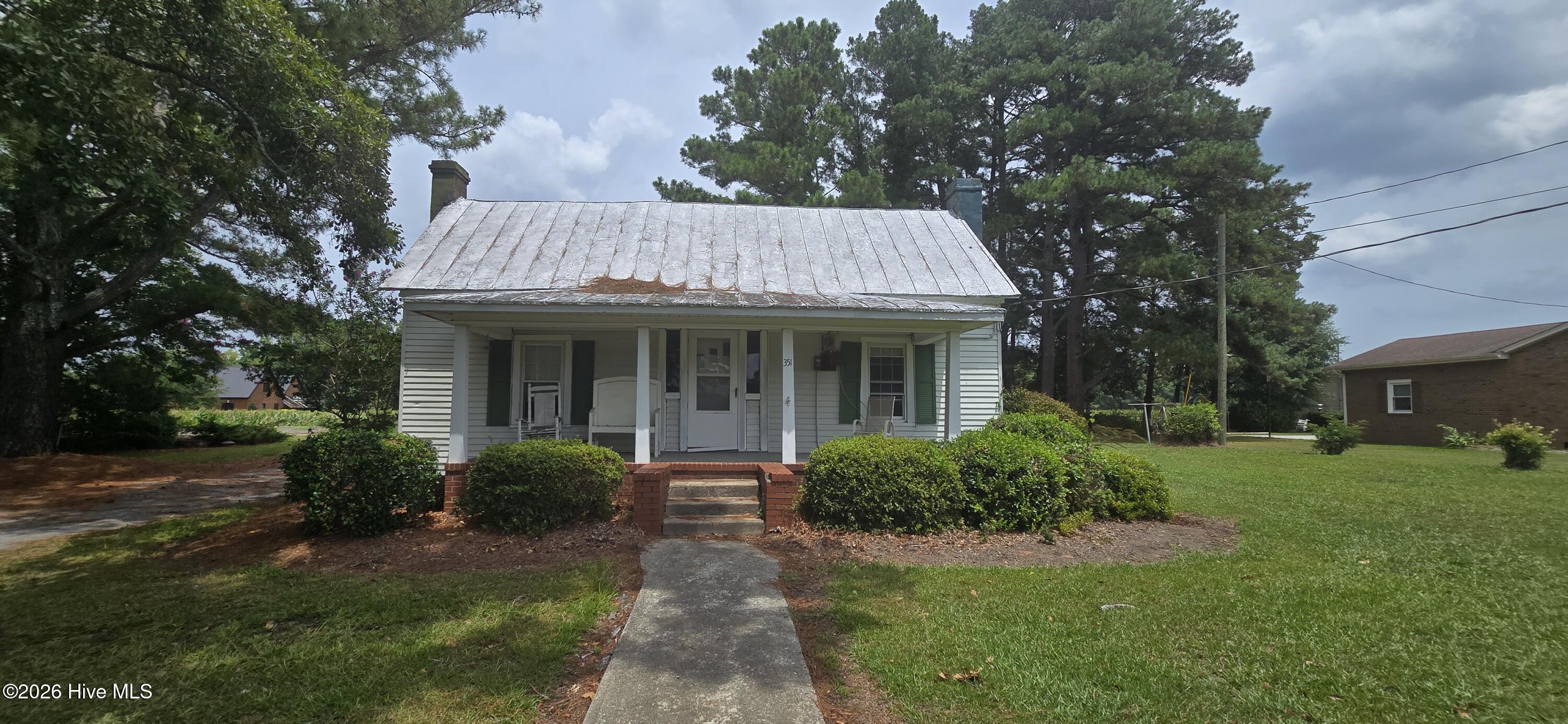 351 Vernon White Road Property Photo 1