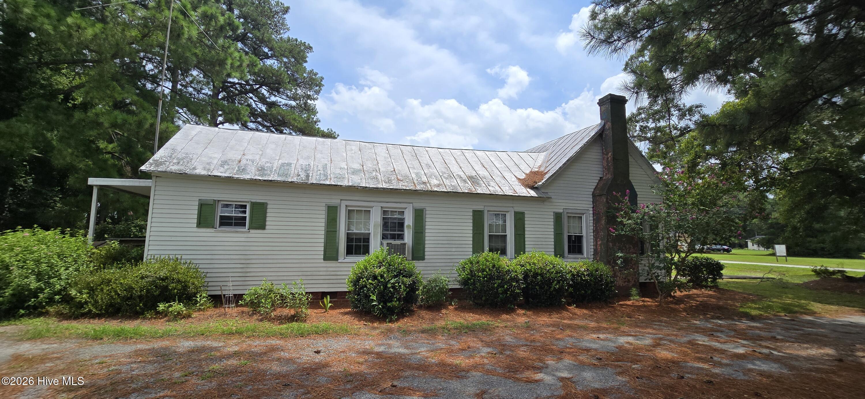 351 Vernon White Road Property Photo 3