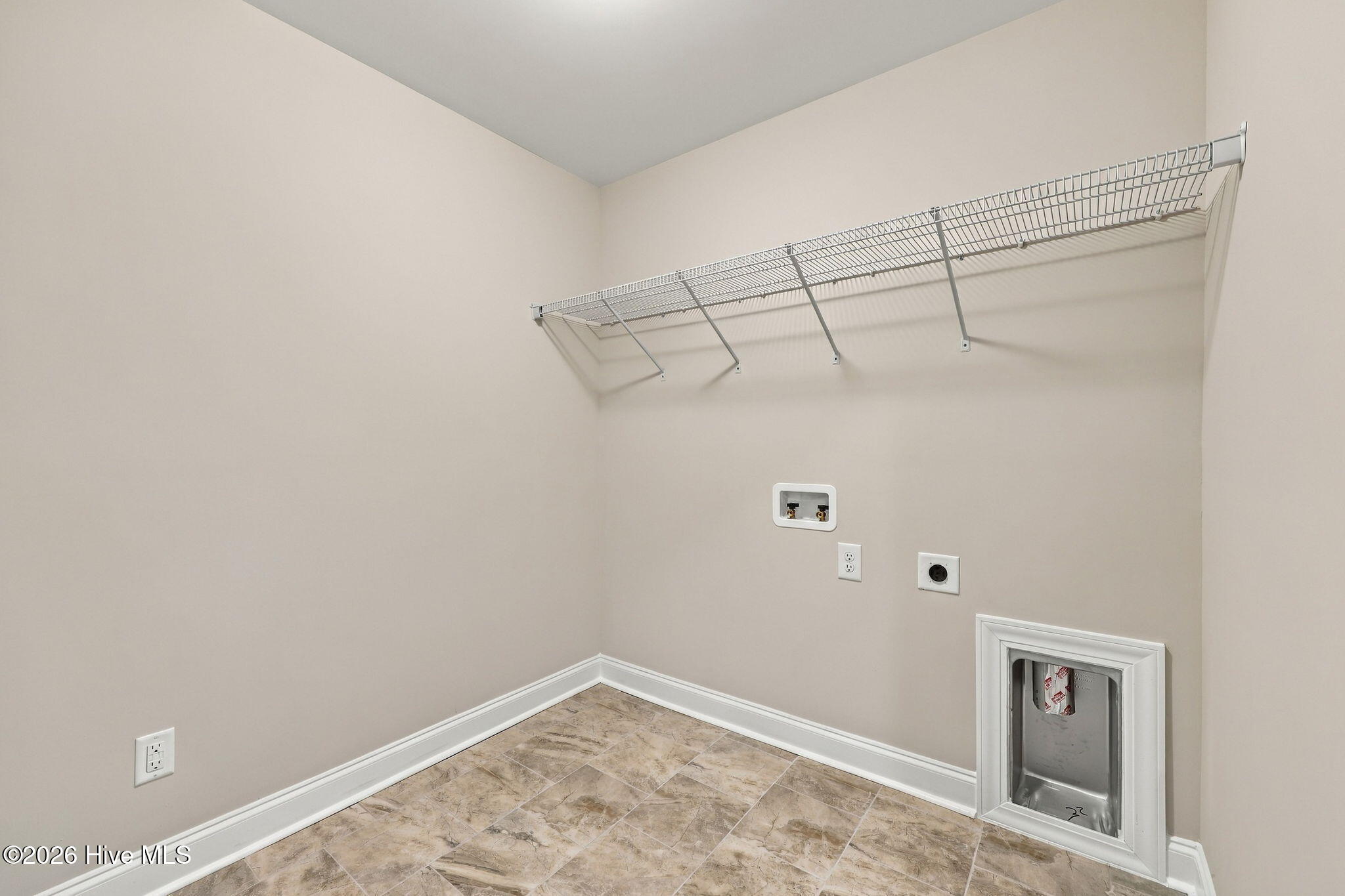 300 Provence Way C Property Photo 15
