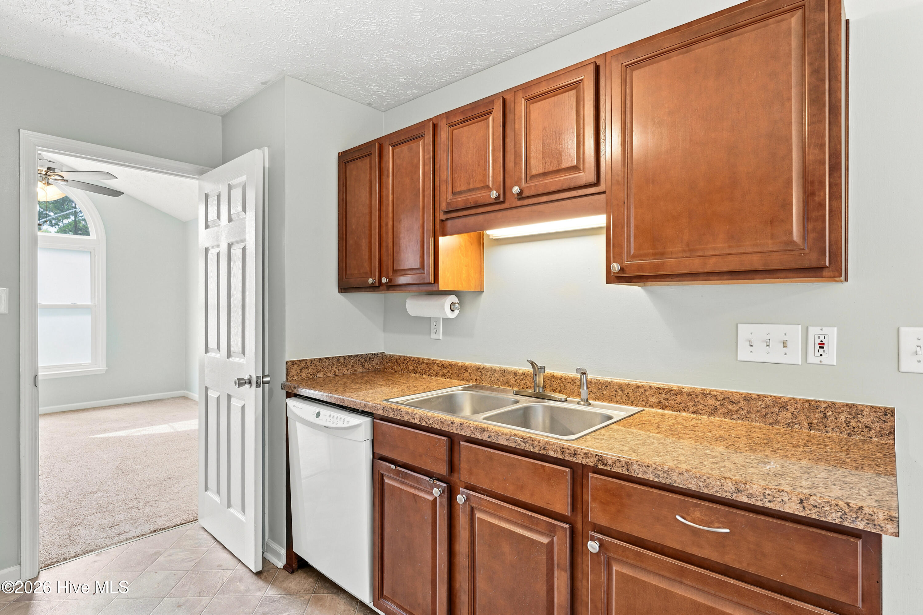 352 Sawyer Road Property Photo 11