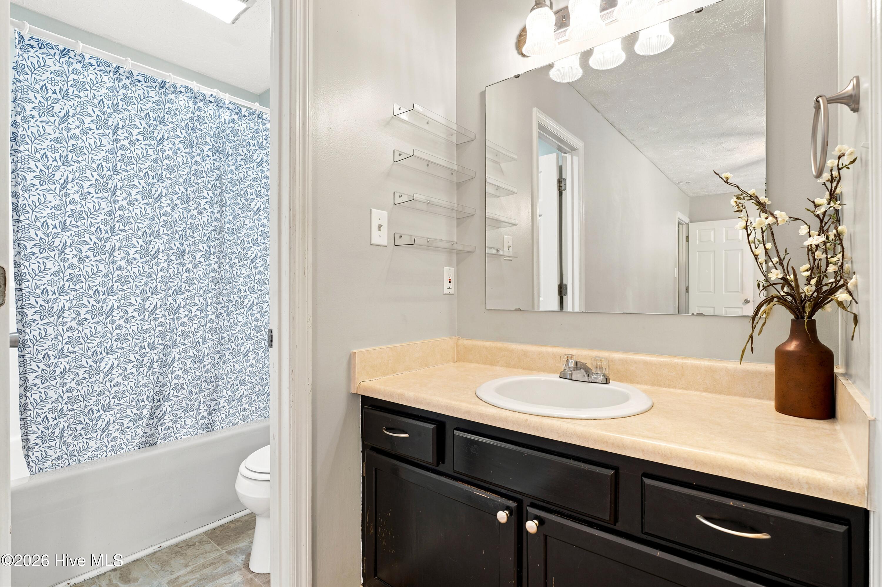 352 Sawyer Road Property Photo 15