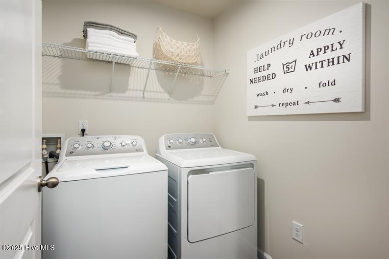 8182 Sterling Oaks Drive Nw Property Photo 5