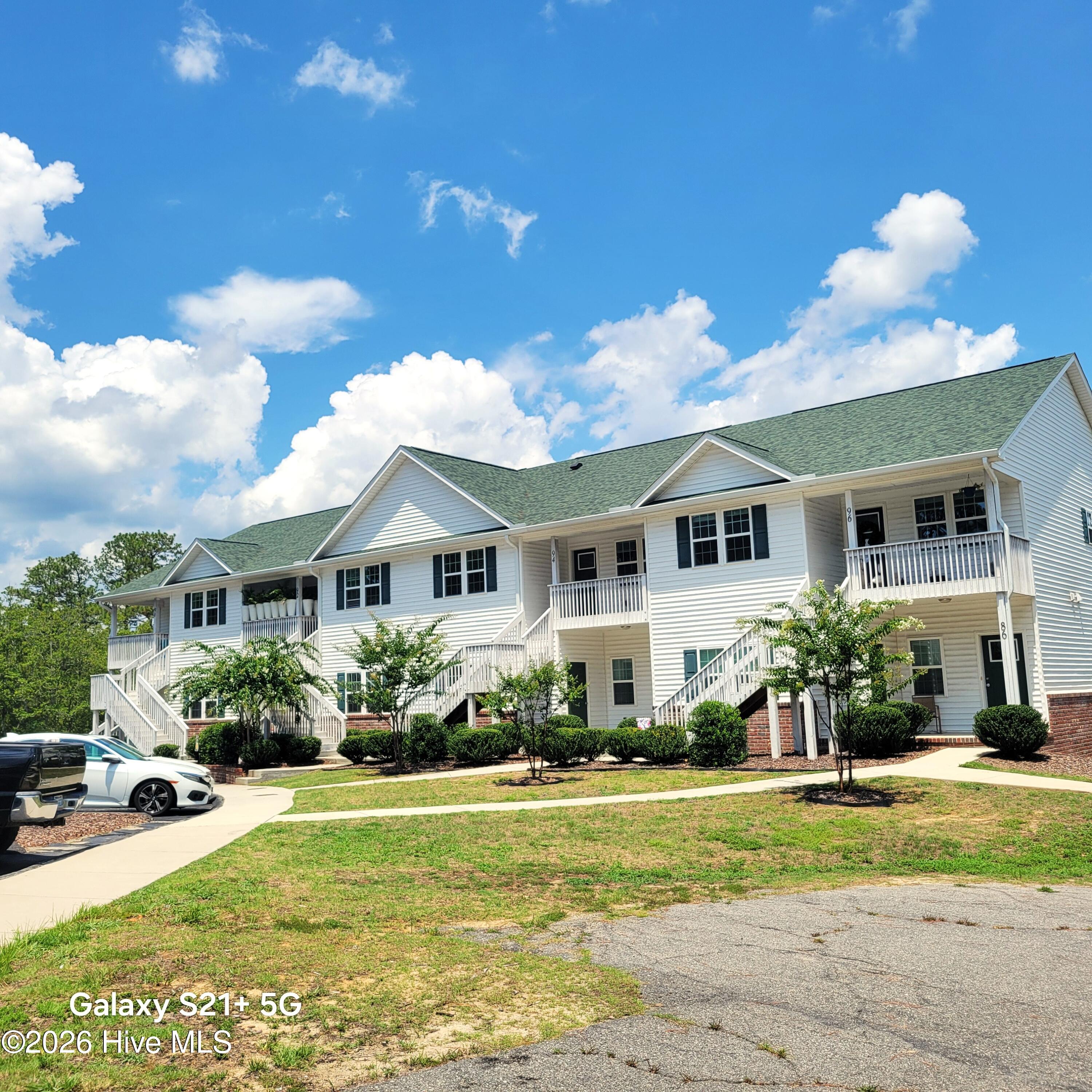 94 N Knoll Road Property Photo 1