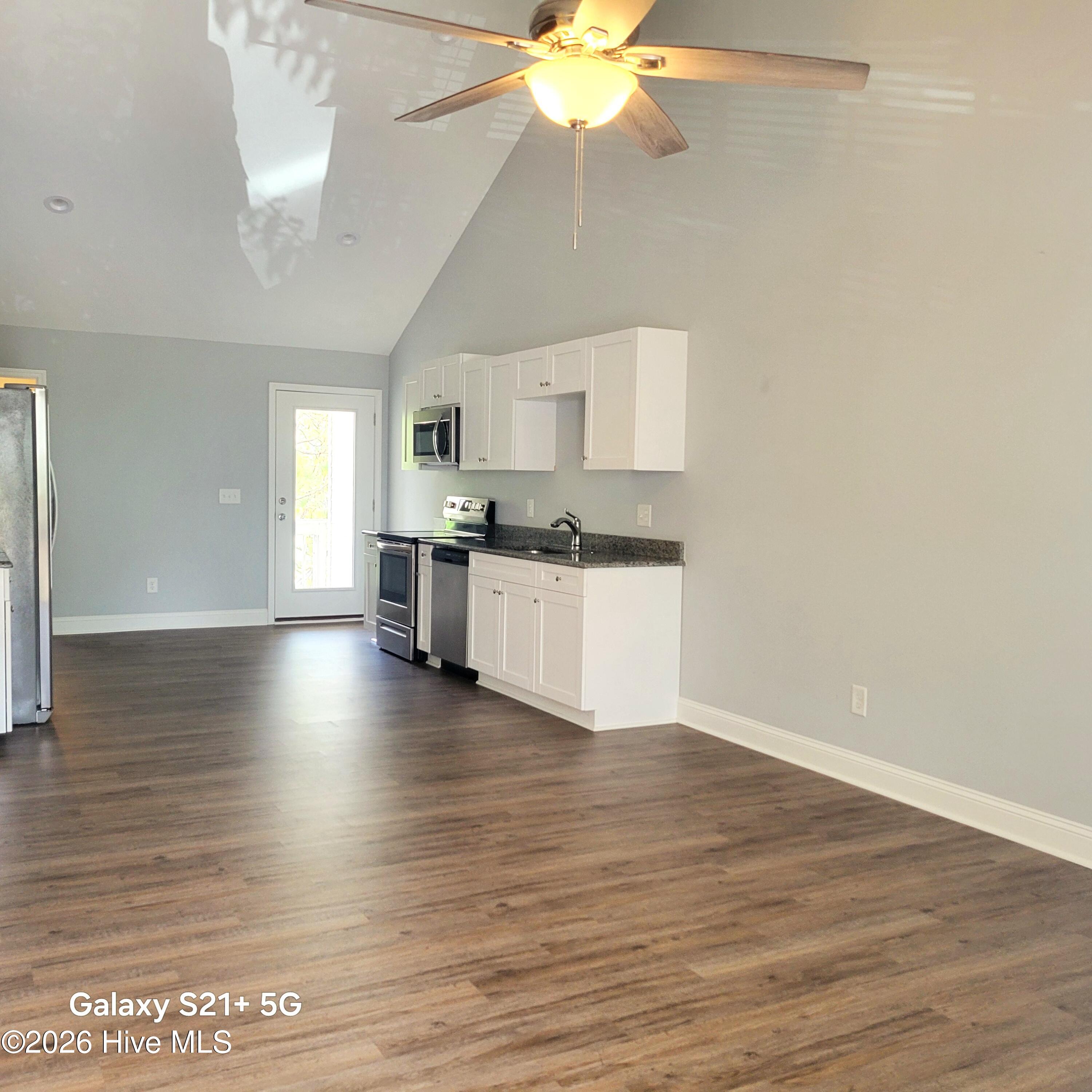 94 N Knoll Road Property Photo 3