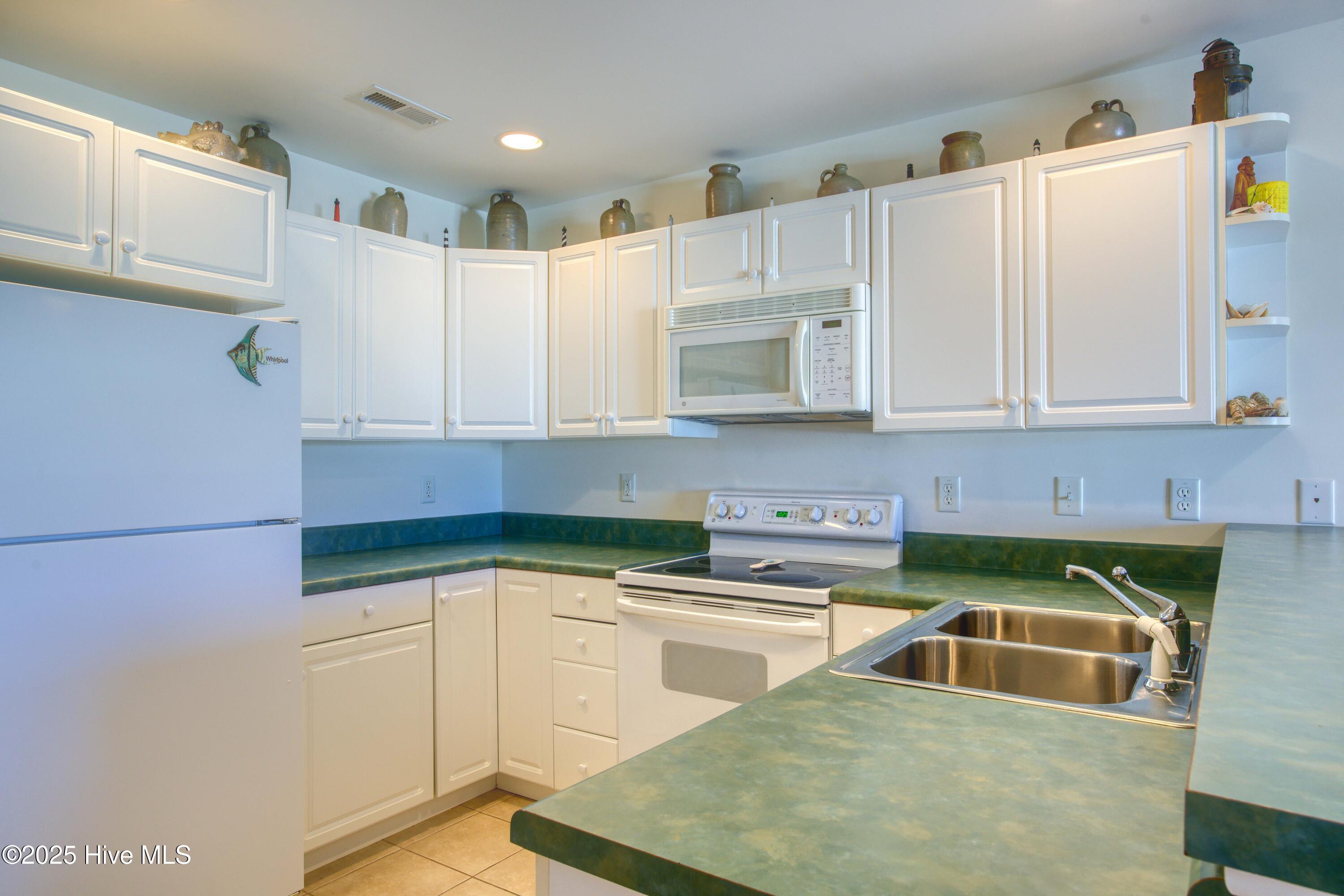 228 Lazy Day Drive Property Photo 3