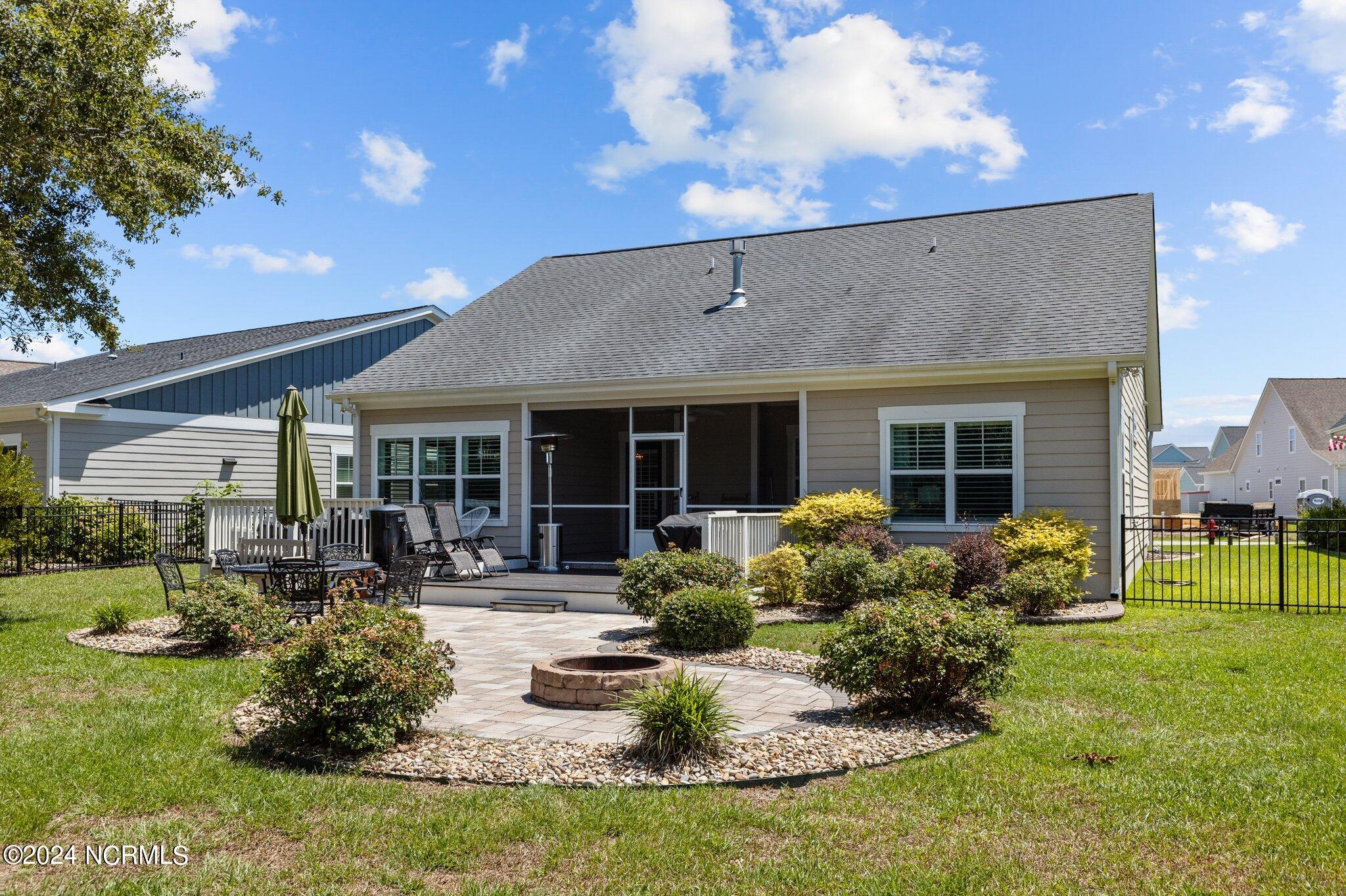 107 Bogue Harbor Court Property Photo 31
