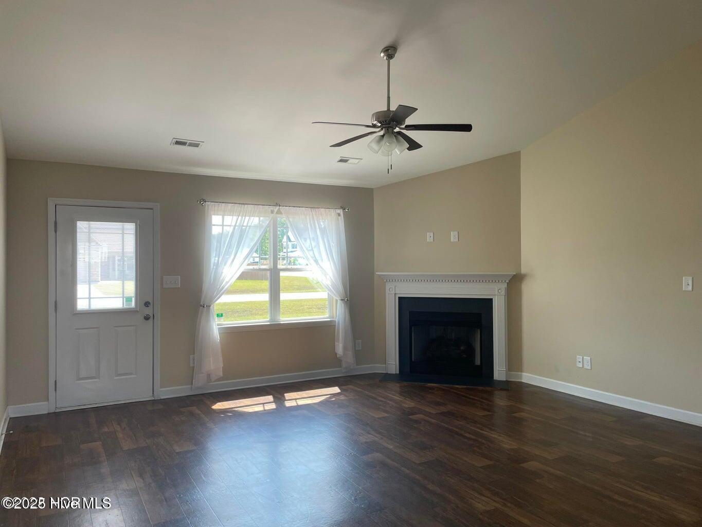 233 Breakwater Drive Property Photo 2