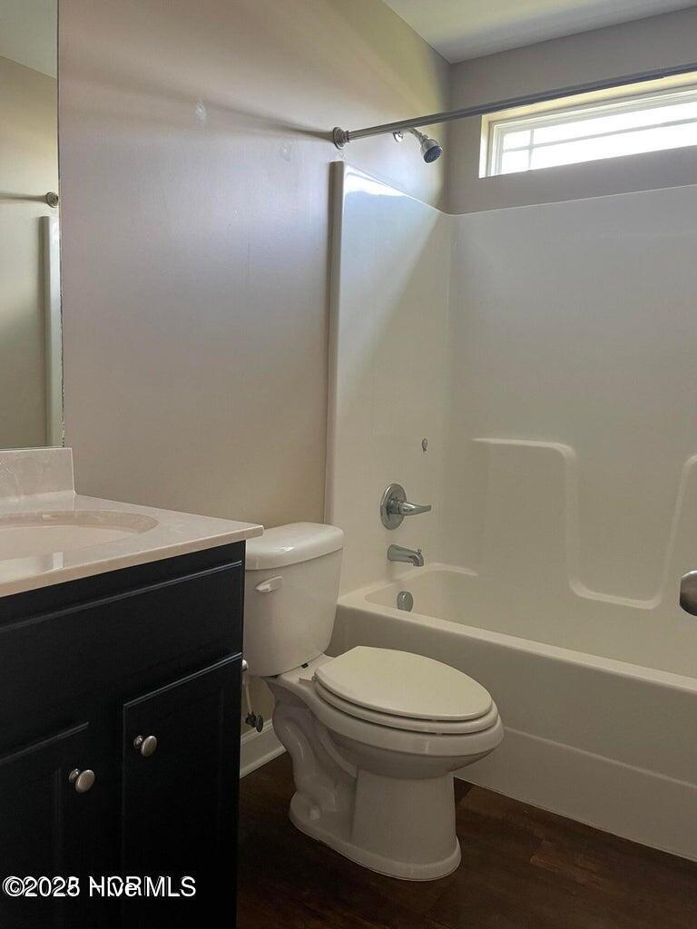 233 Breakwater Drive Property Photo 9