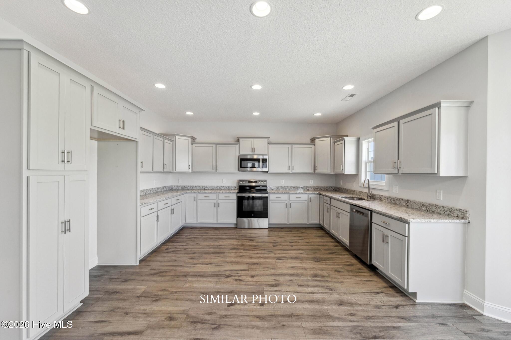 736 Secession Lane Property Photo 11