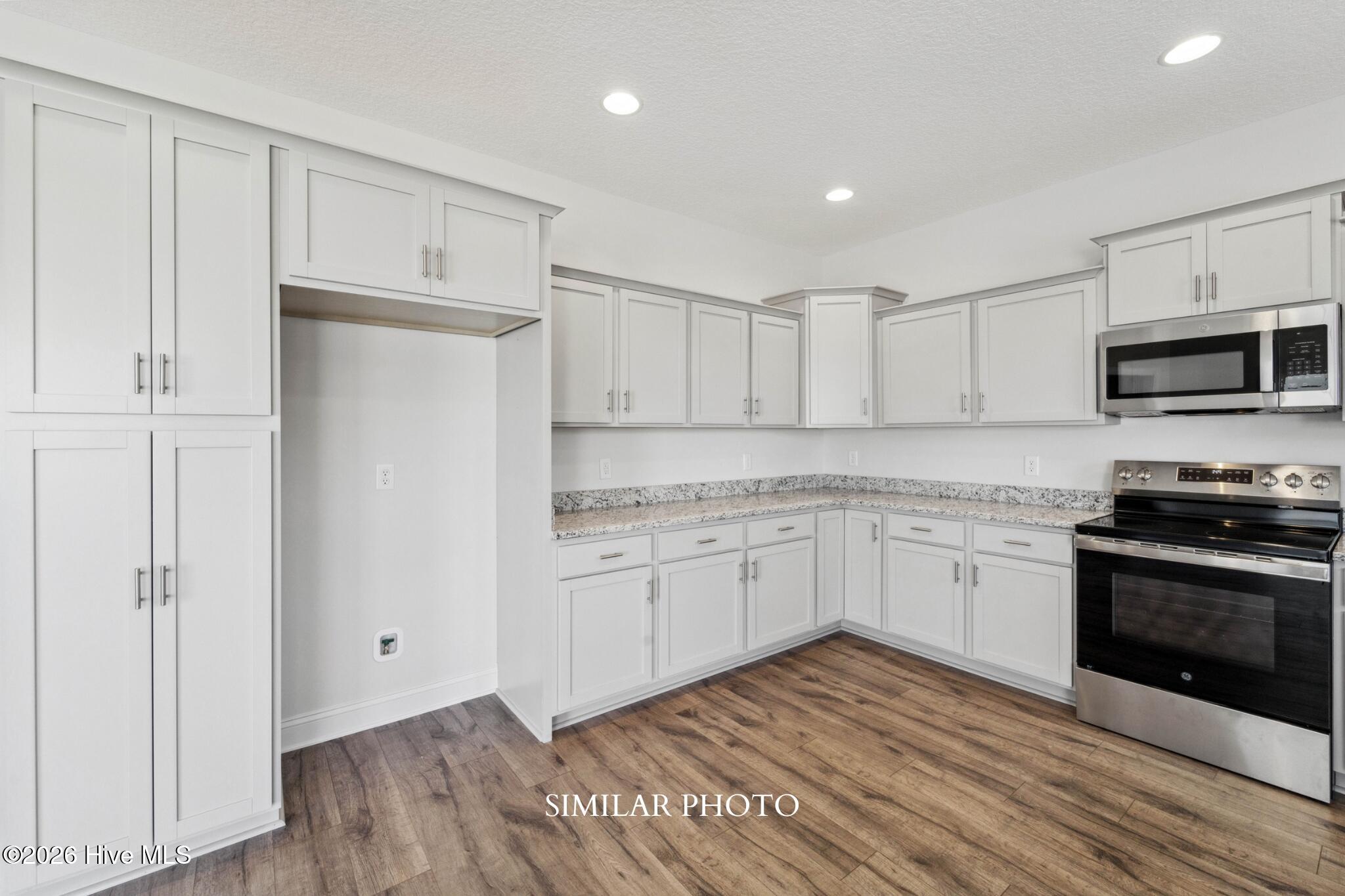 736 Secession Lane Property Photo 16