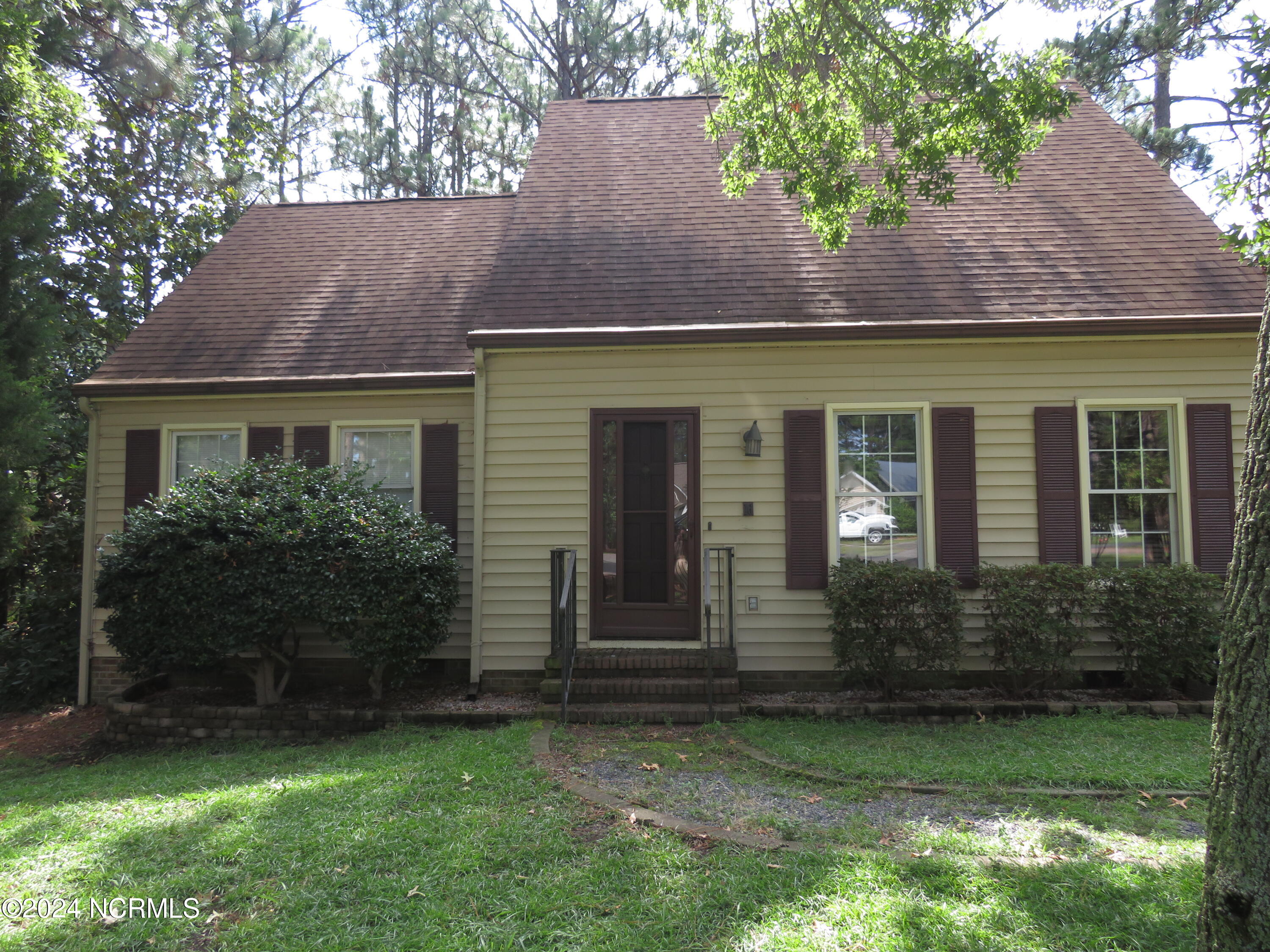 16 Cameron Lane Property Photo 3