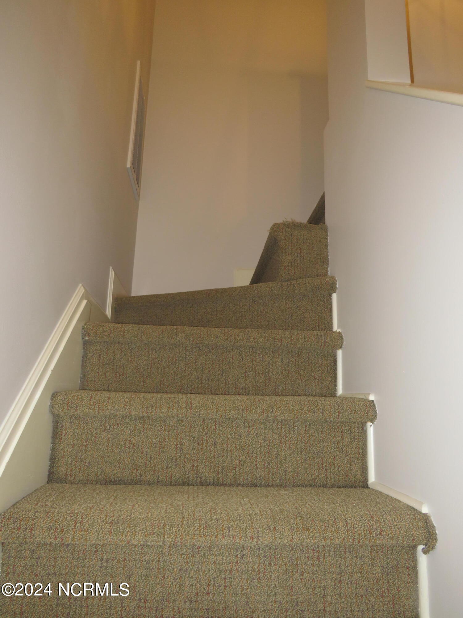 16 Cameron Lane Property Photo 26