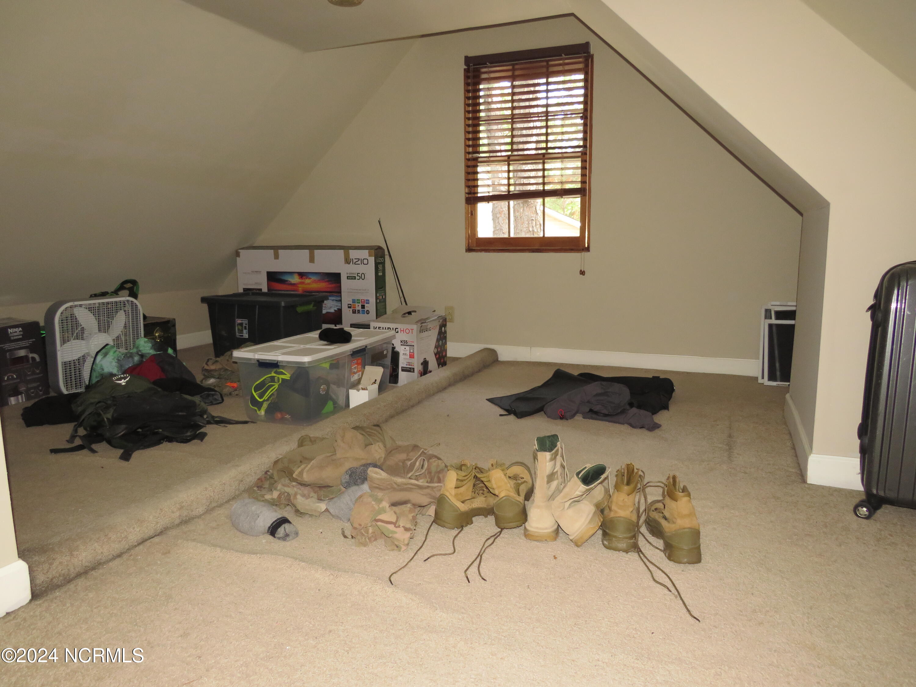 16 Cameron Lane Property Photo 29