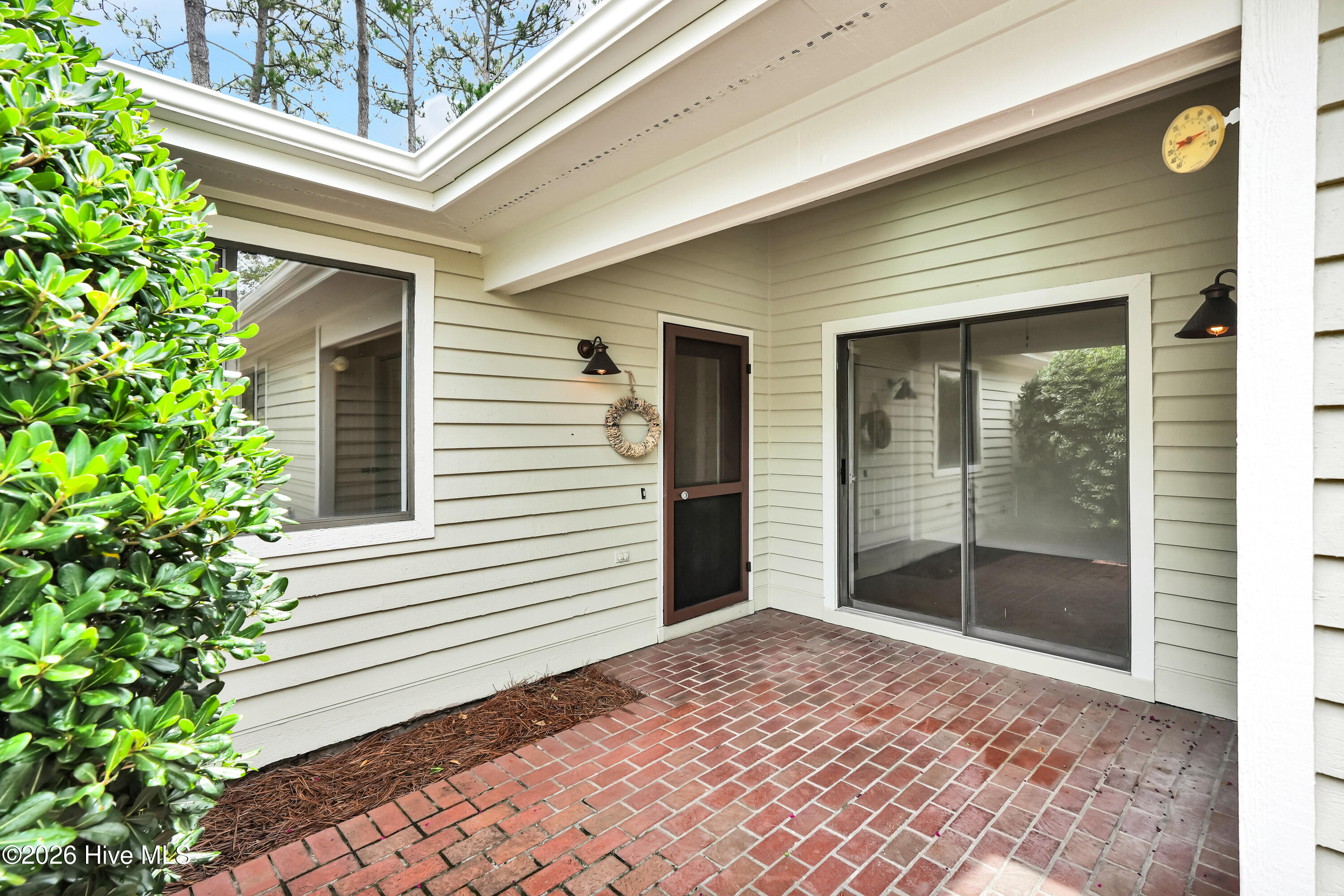 221 Inland Greens Circle Property Photo 6