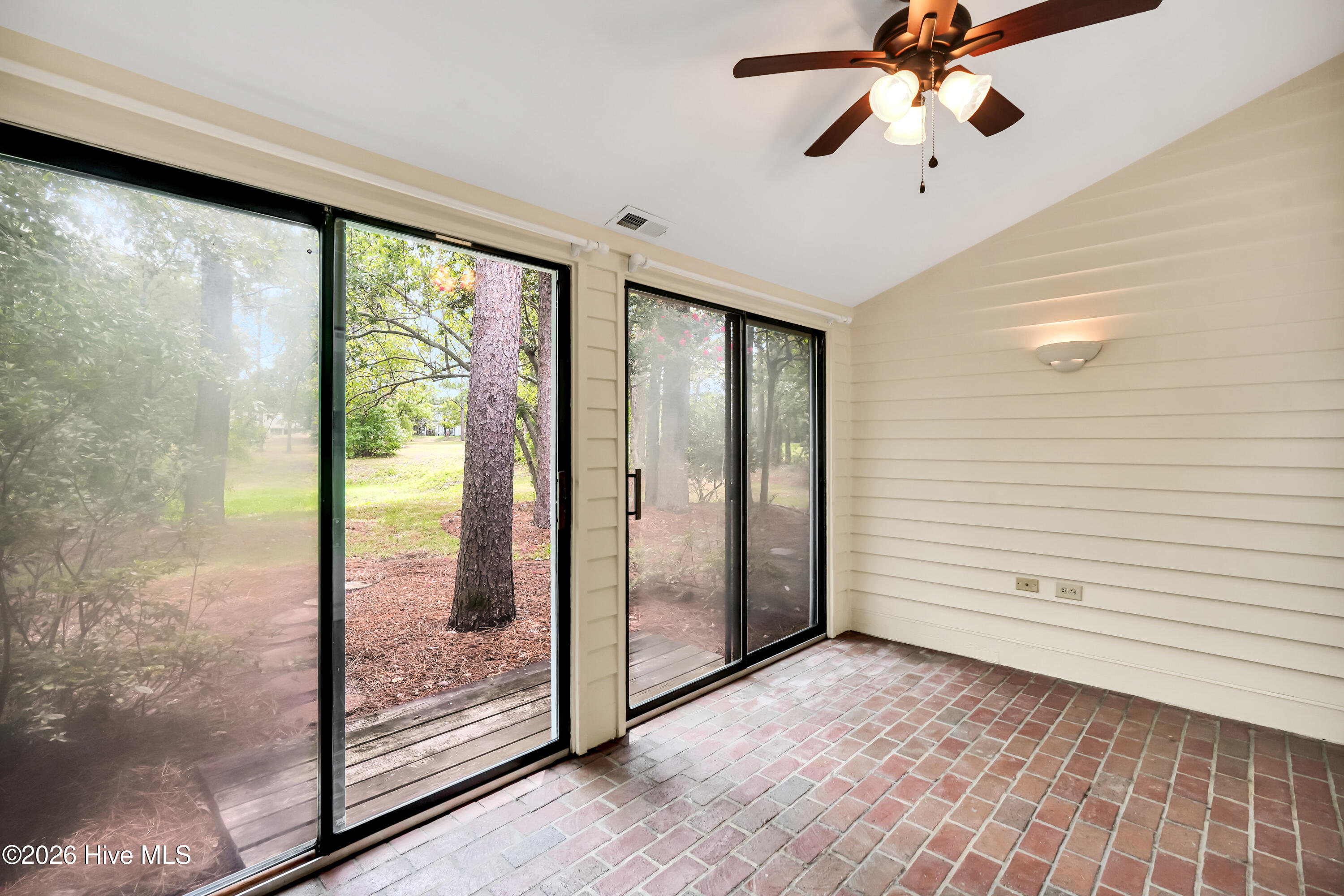 221 Inland Greens Circle Property Photo 18