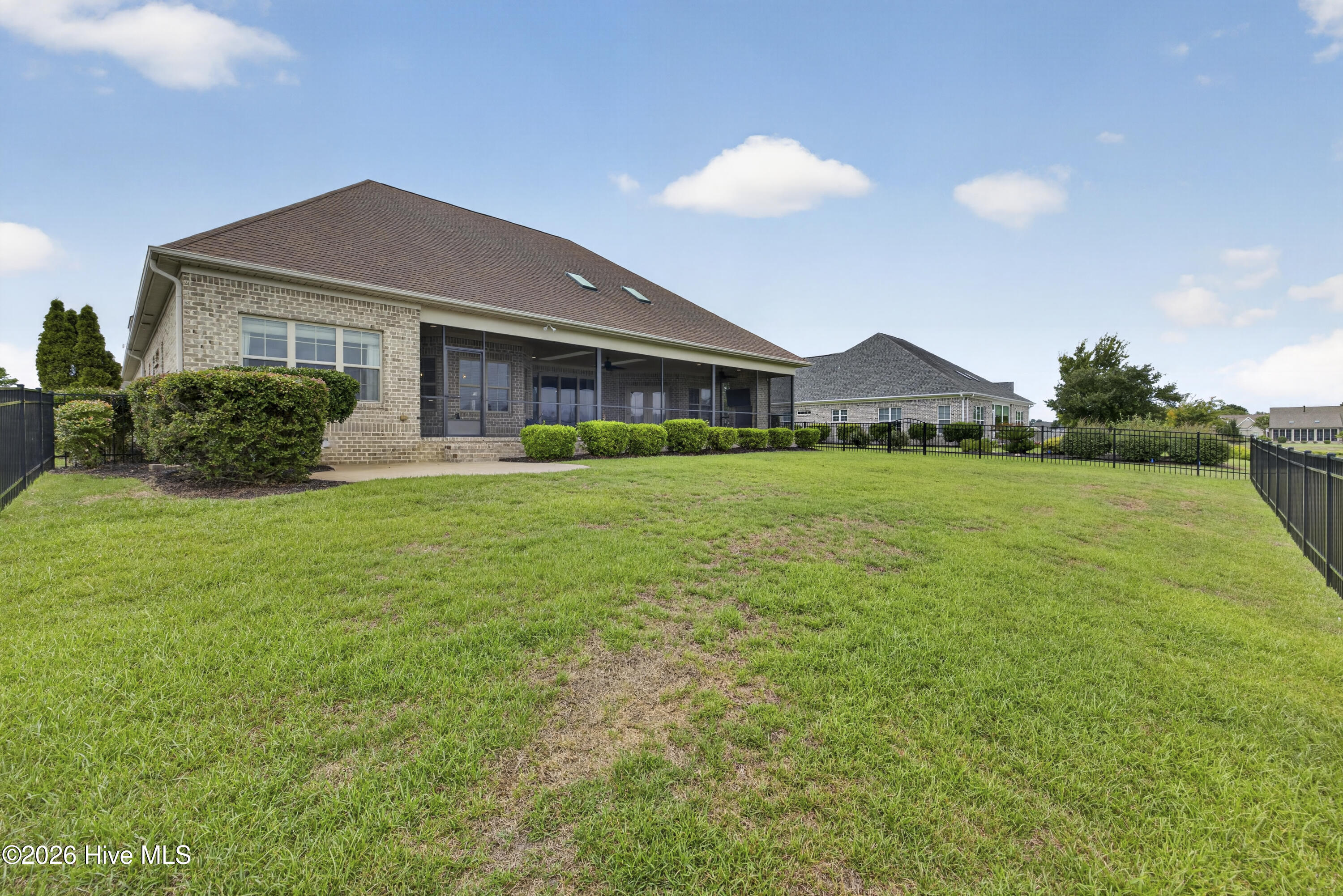 1004 Wind Lake Way Property Photo 26