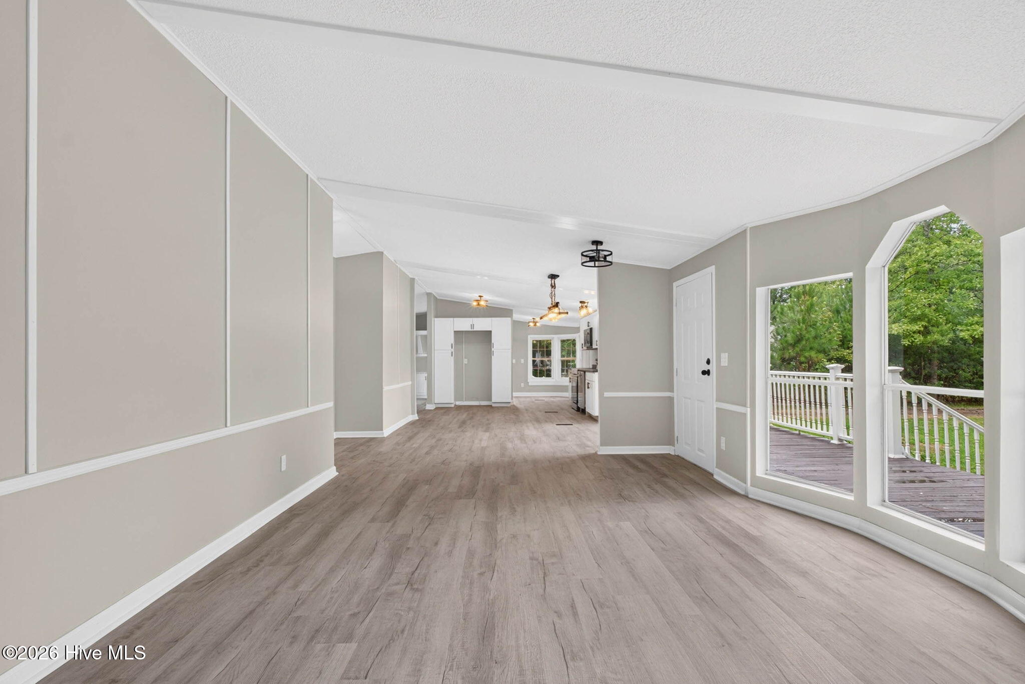 1209 Hickman Road Nw Property Photo 10