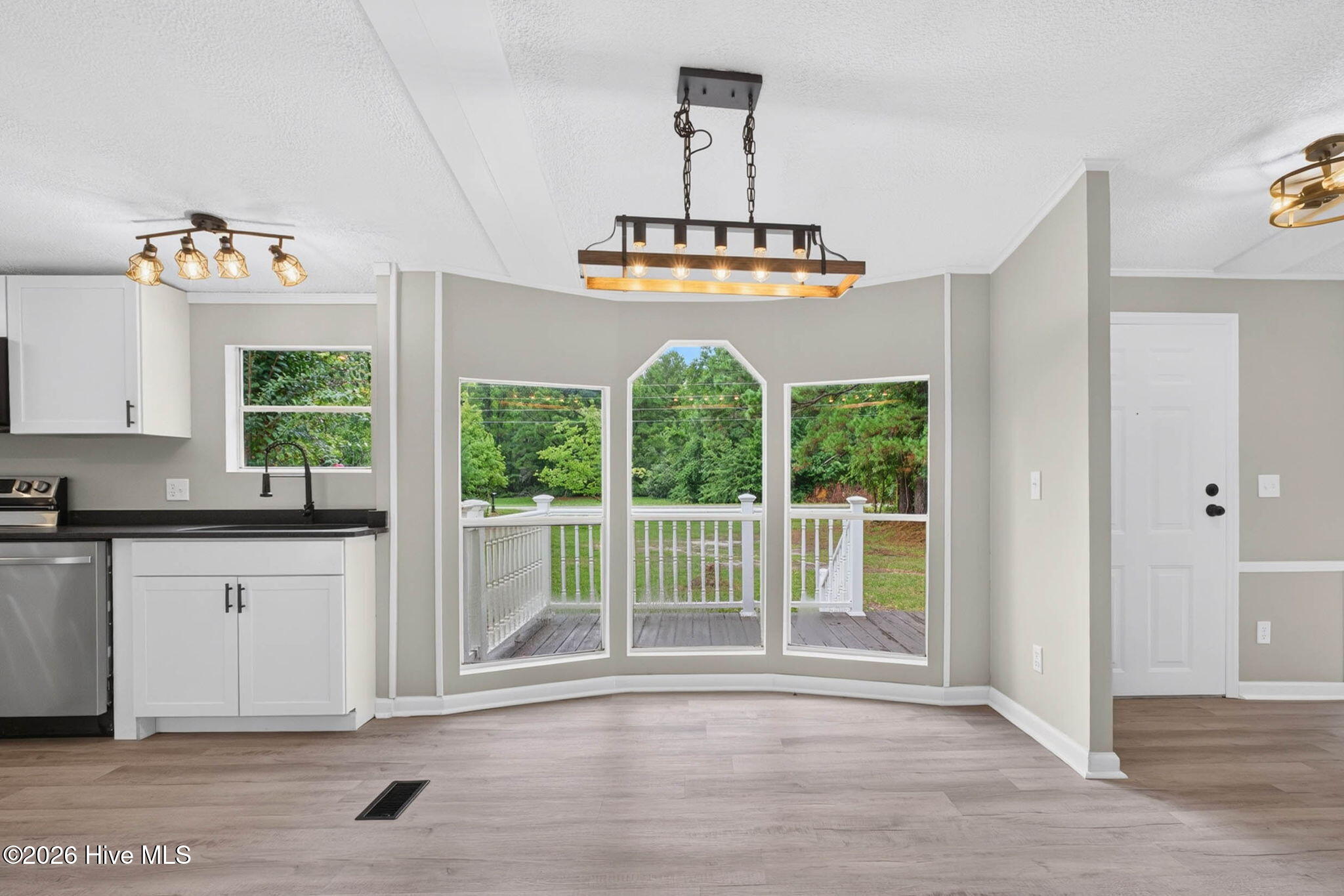 1209 Hickman Road Nw Property Photo 11