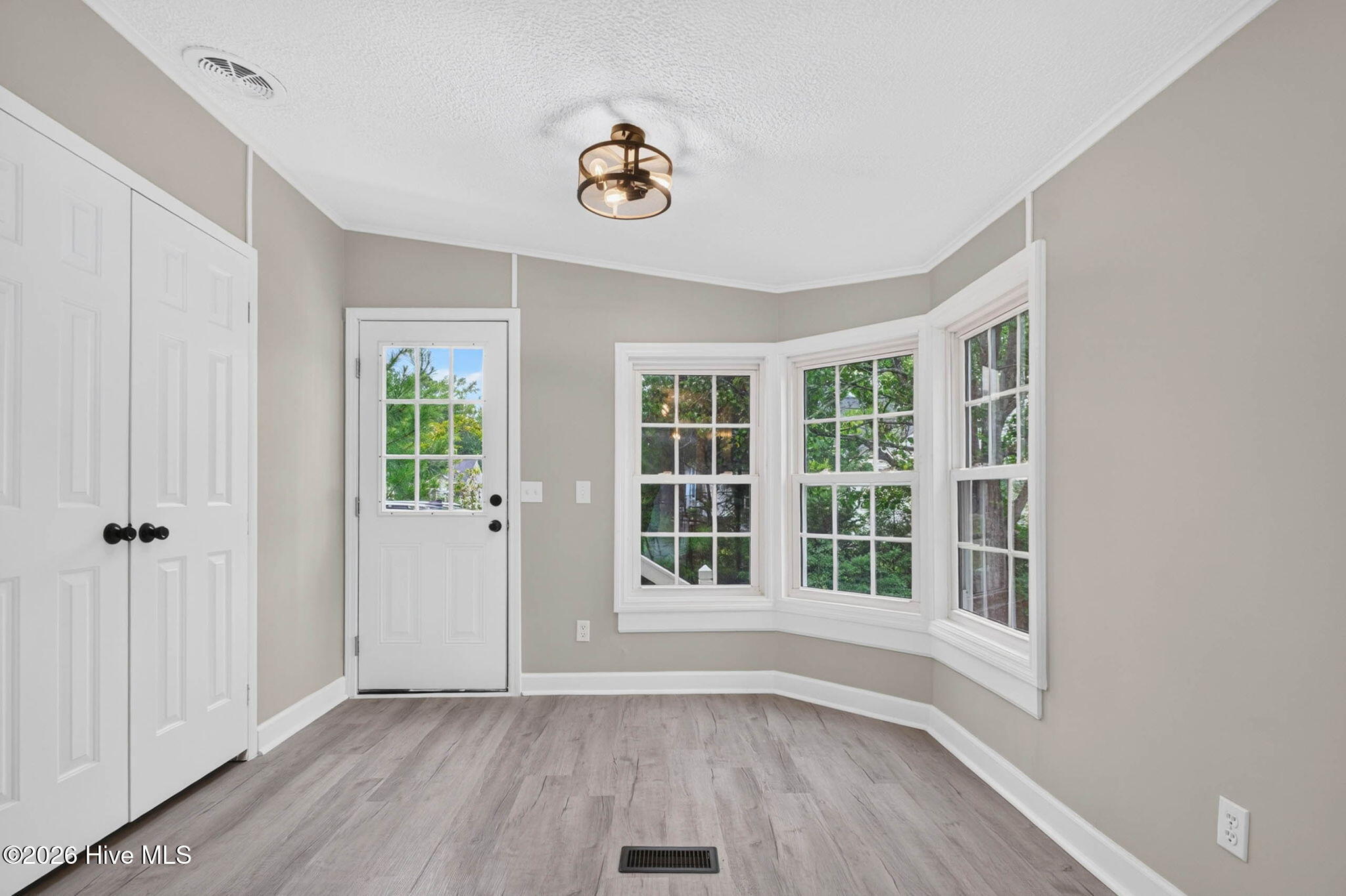 1209 Hickman Road Nw Property Photo 19