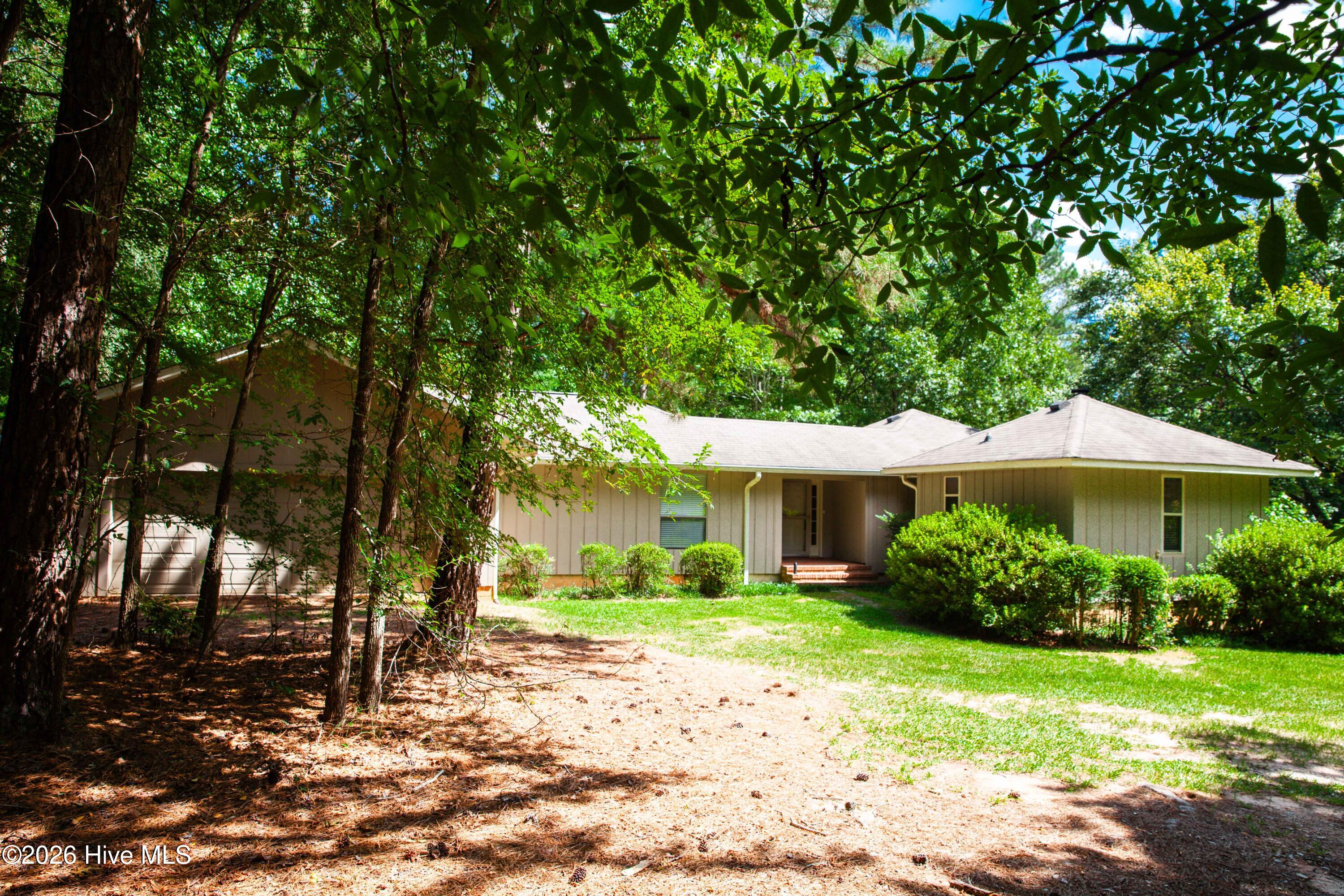 6768 Cobbham Road Property Photo 1