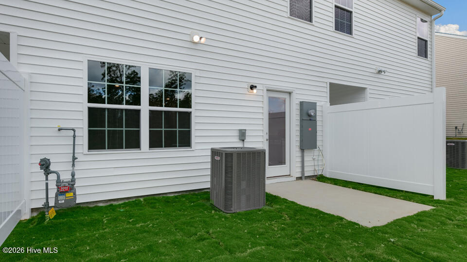 128 Starlight Street Property Photo 25