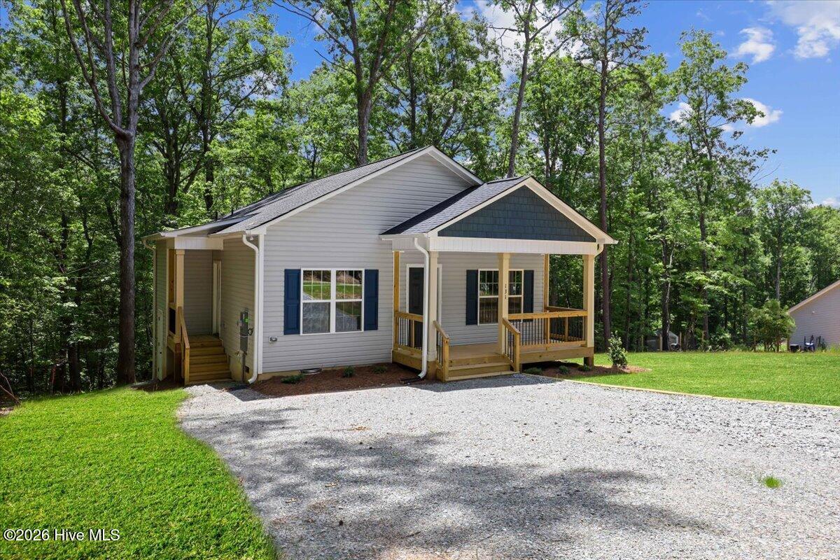 131 Dauphine Street Property Photo 3